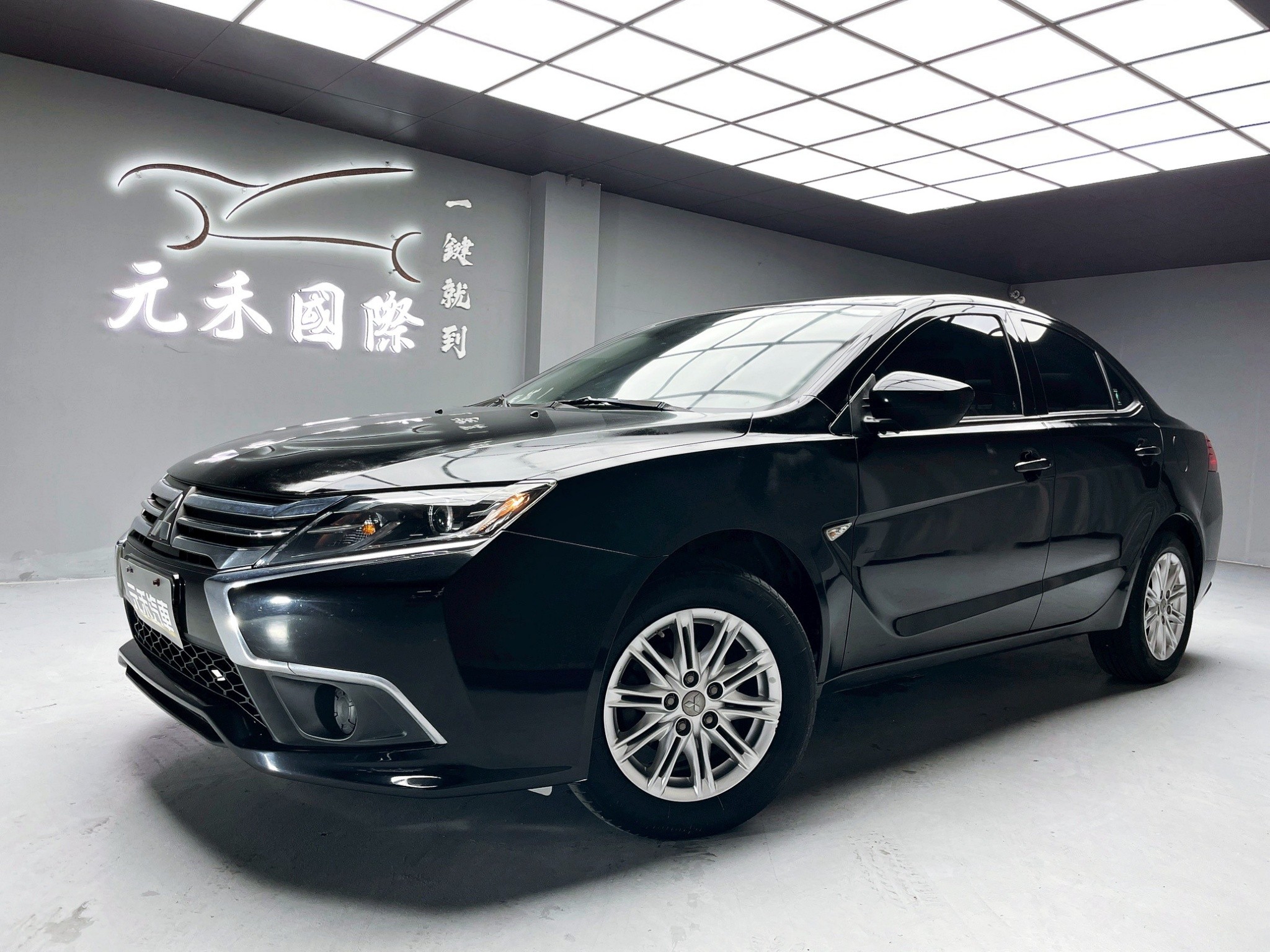 可回原廠 2017/18 Mitsubishi Grand Lancer 驚嘆型『小李經理』元禾國際車業/特價中/一鍵就到  第1張相片