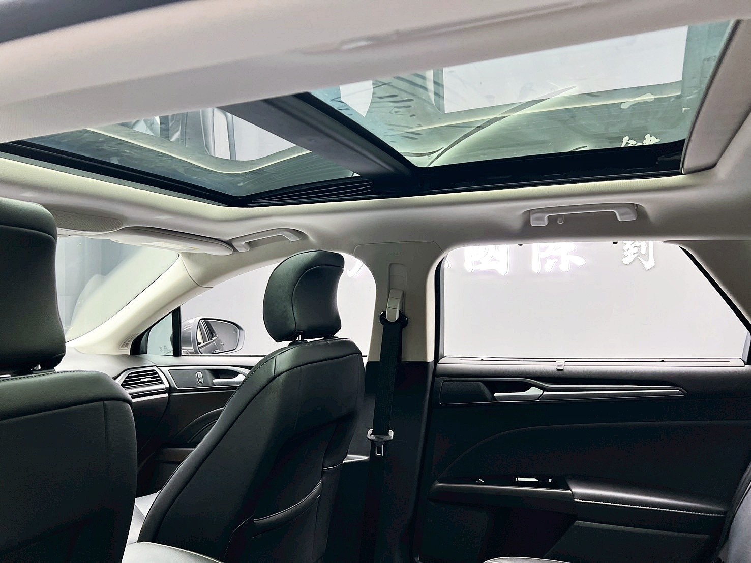 可回原廠 2020 Ford Mondeo Wagon EcoBoost 240匹 跑旅車型『小李經理』元禾國際車業/特價中/一鍵就到  第10張相片