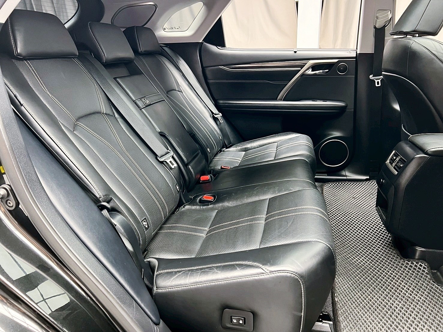 可回原廠 2016/17 Lexus RX350 旗艦版『小李經理』元禾國際車業/特價中/一鍵就到  第7張相片