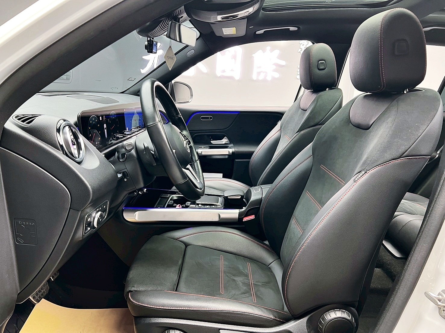 可回原廠 2022 Benz GLB250 4Matic AMG Line X247型『小李經理』元禾國際車業/特價中/一鍵就到  第12張相片