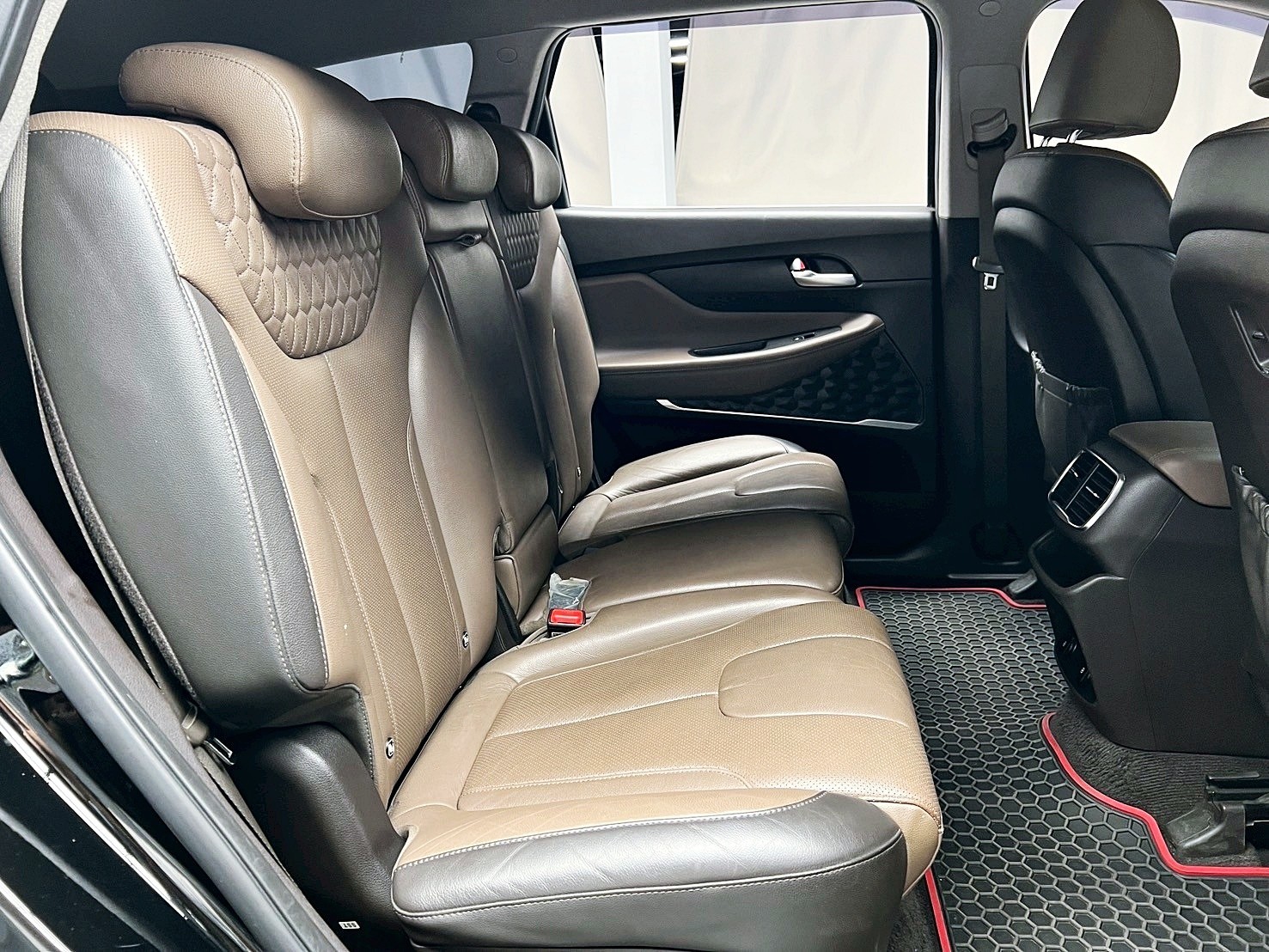 可回原廠 2020 Hyundai SantaFe AWD 七人座旗艦版『小李經理』元禾國際車業/特價中/一鍵就到  第5張相片