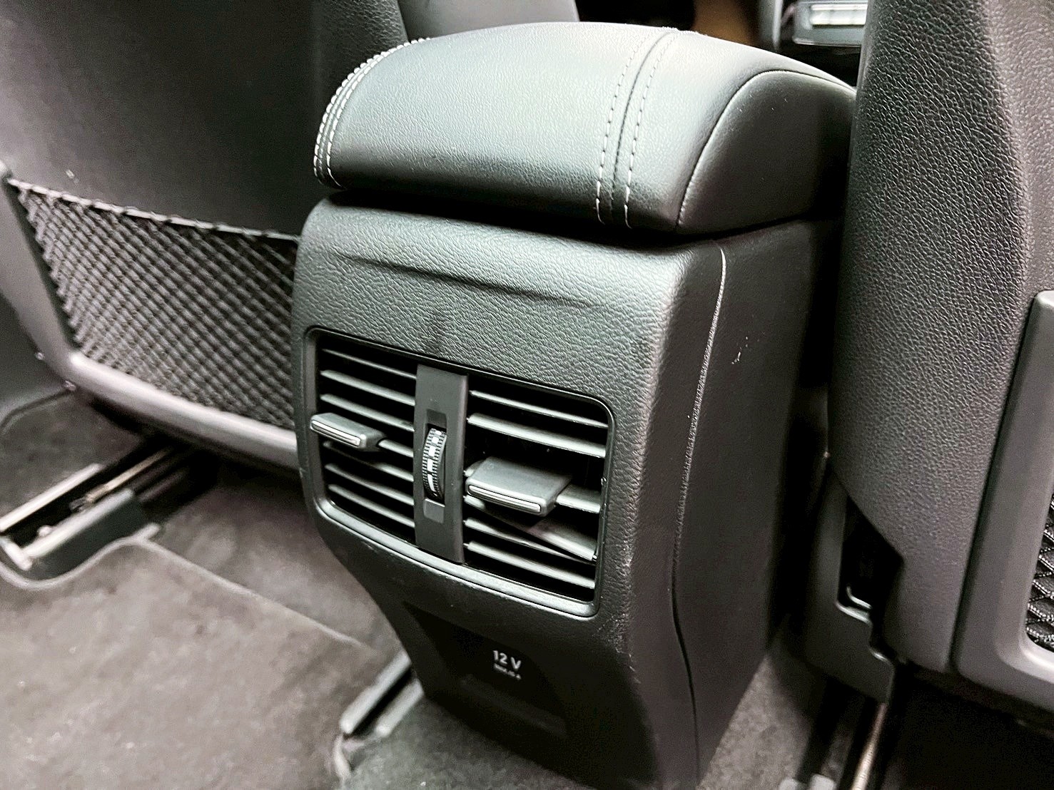 可回原廠 2018 Infiniti Q30 風尚版『小李經理』元禾國際車業/特價中/一鍵就到  第14張相片