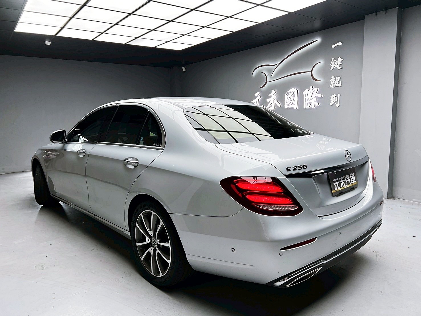可回原廠 2018/19 Benz E250 Sedan Avantgarde W213型『小李經理』元禾國際車業/特價中/一鍵就到  第3張相片