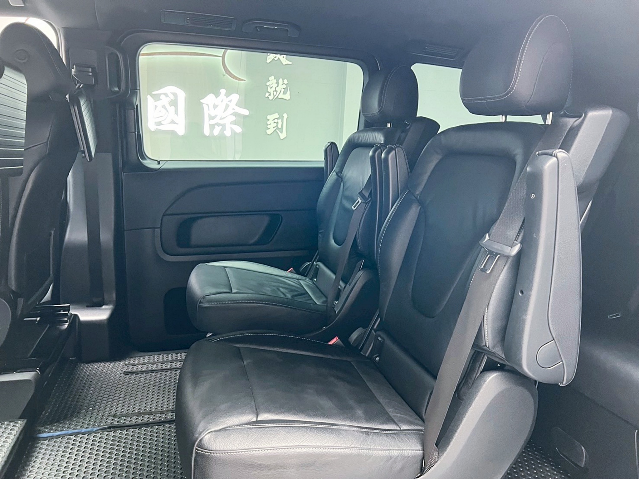 可回原廠 2018 Benz V250d Avantgarde W447型 七人座『小李經理』元禾國際車業/特價中/一鍵就到  第10張相片