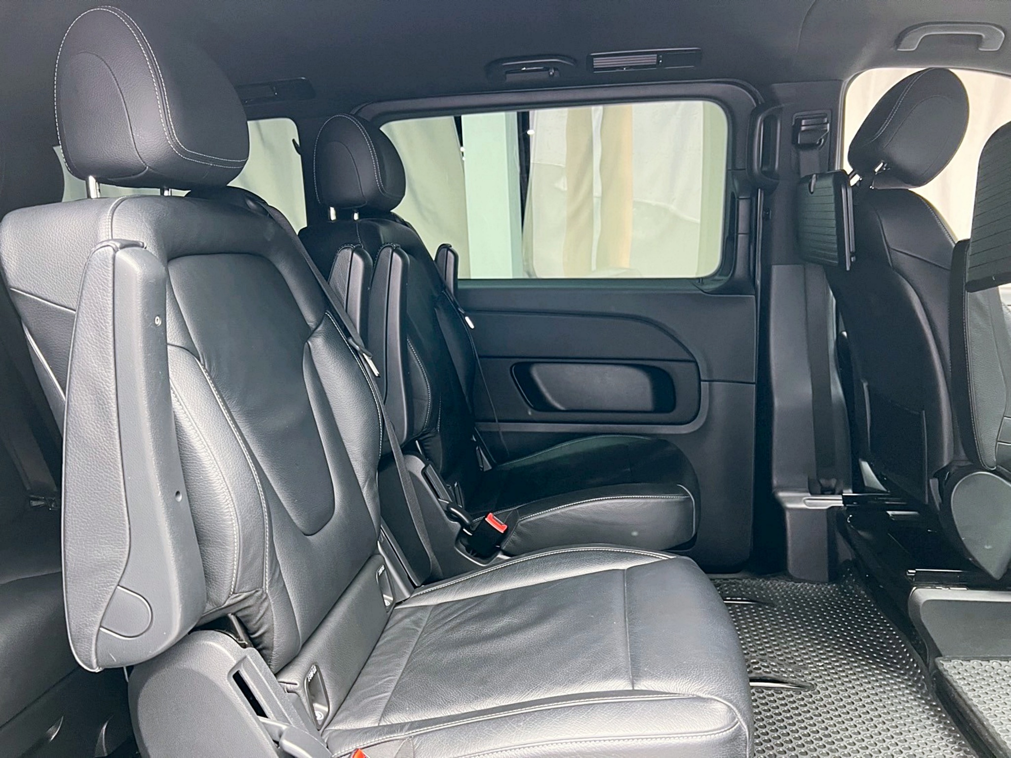 可回原廠 2018 Benz V250d Avantgarde W447型 七人座『小李經理』元禾國際車業/特價中/一鍵就到  第11張相片