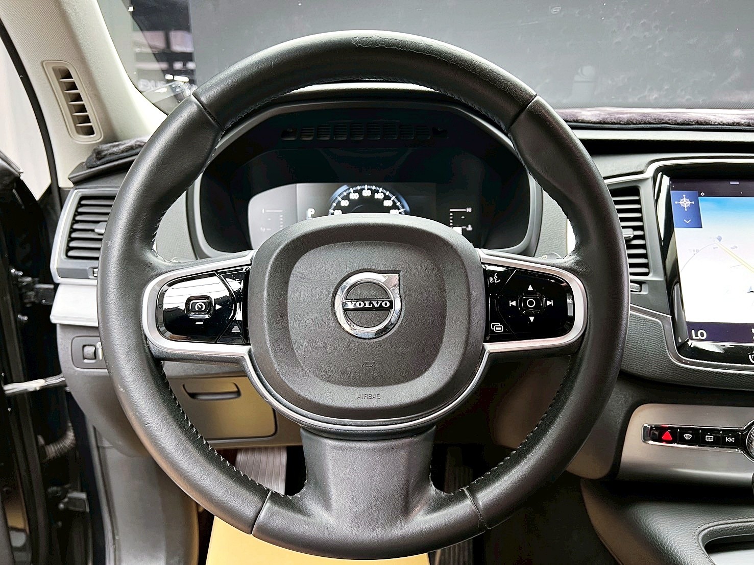 可回原廠 2016 Volvo XC90 D4 Momentum 七人座『小李經理』元禾國際車業/特價中/一鍵就到  第8張相片