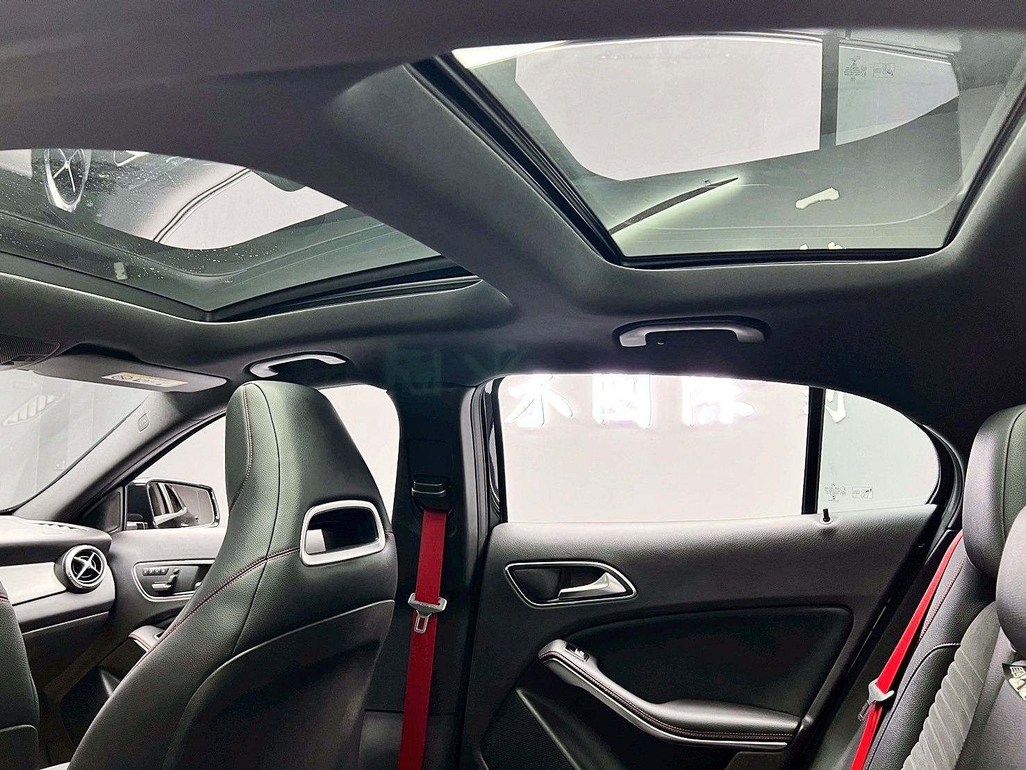 可回原廠 2014/15 Benz GLA45 AMG 4MATIC X156型『小李經理』元禾國際車業/特價中/一鍵就到  第7張相片