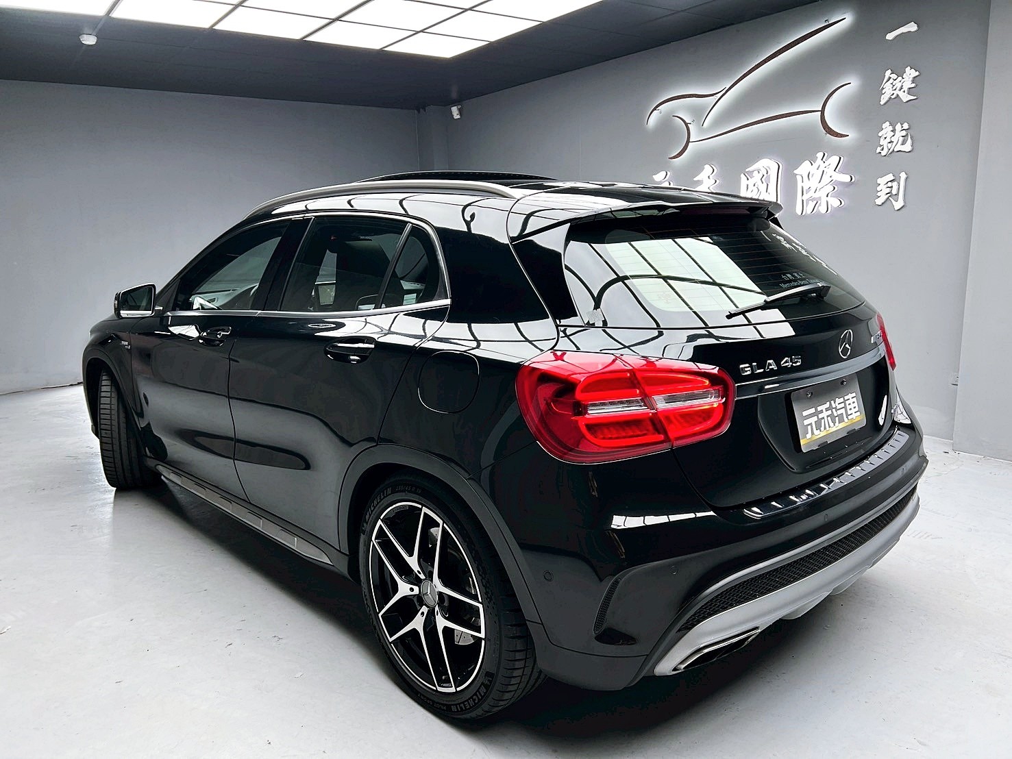 可回原廠 2014/15 Benz GLA45 AMG 4MATIC X156型『小李經理』元禾國際車業/特價中/一鍵就到  第12張相片