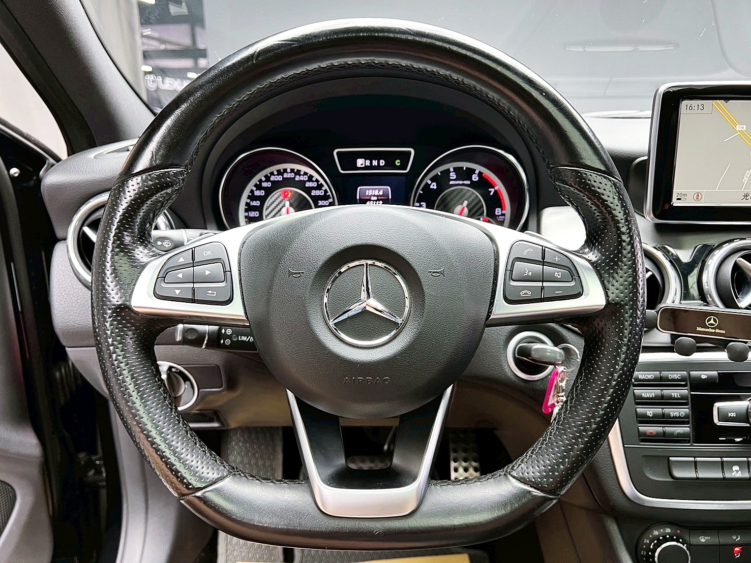 可回原廠 2014/15 Benz GLA45 AMG 4MATIC X156型『小李經理』元禾國際車業/特價中/一鍵就到  第17張相片
