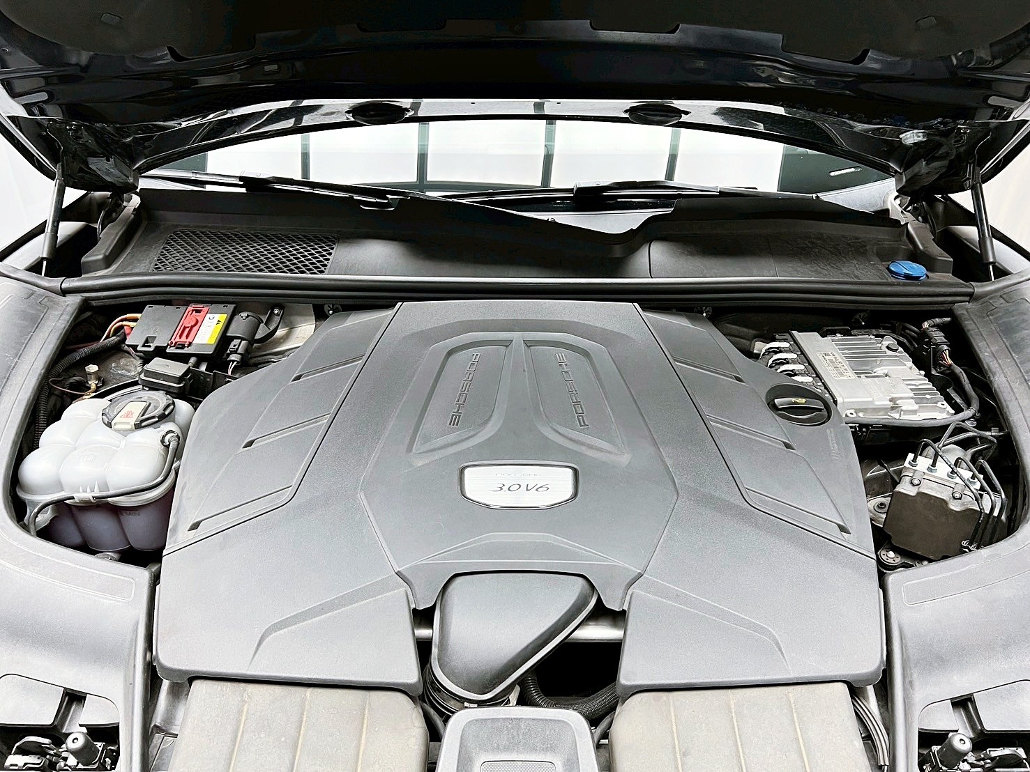 可回原廠 2019/20 Porsche Cayenne Coupe V6『小李經理』元禾國際車業/特價中/一鍵就到  第4張相片