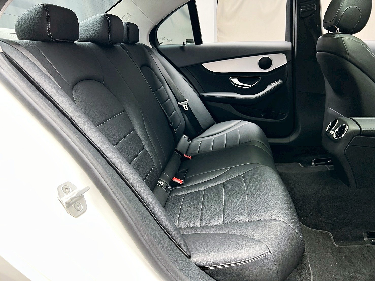 可回原廠 2014/15 Benz C200 Sedan Avantgarde W205型『小李經理』元禾國際車業/特價中/一鍵就到  第17張相片