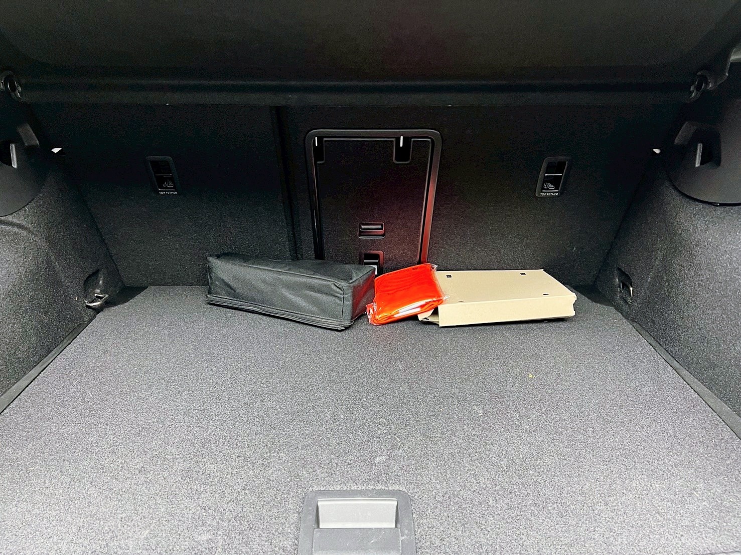 可回原廠 2024 Volkswagen Golf 280eTSI Style『小李經理』元禾國際車業/特價中/一鍵就到  第4張相片