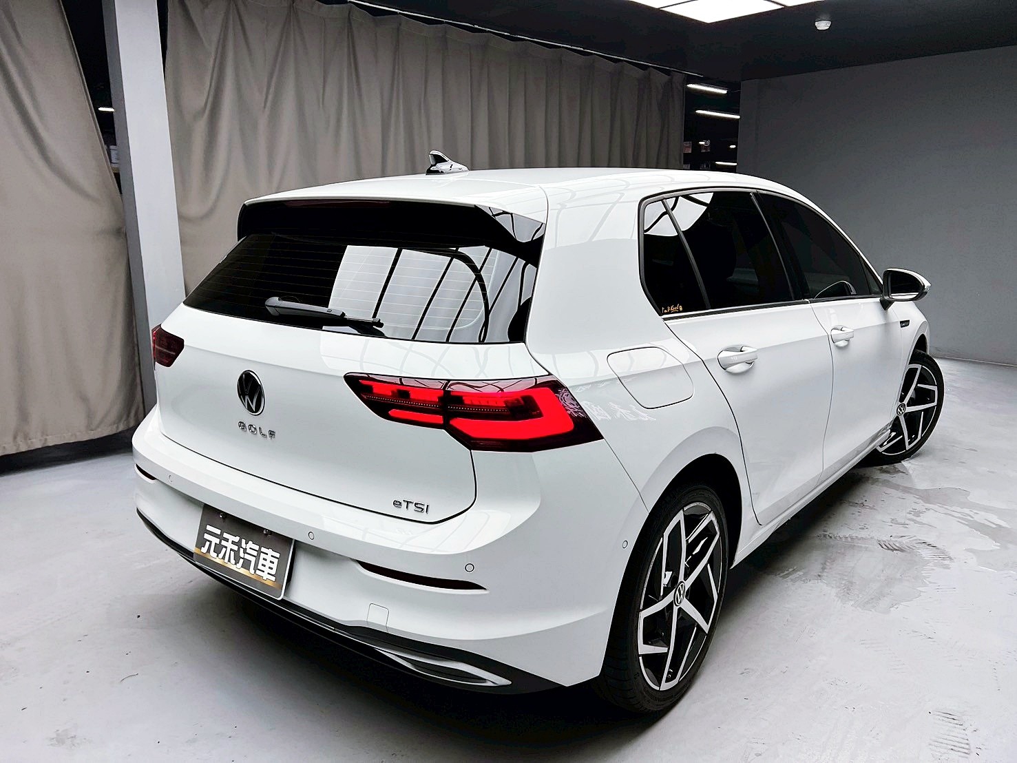 可回原廠 2024 Volkswagen Golf 280eTSI Style『小李經理』元禾國際車業/特價中/一鍵就到  第17張相片