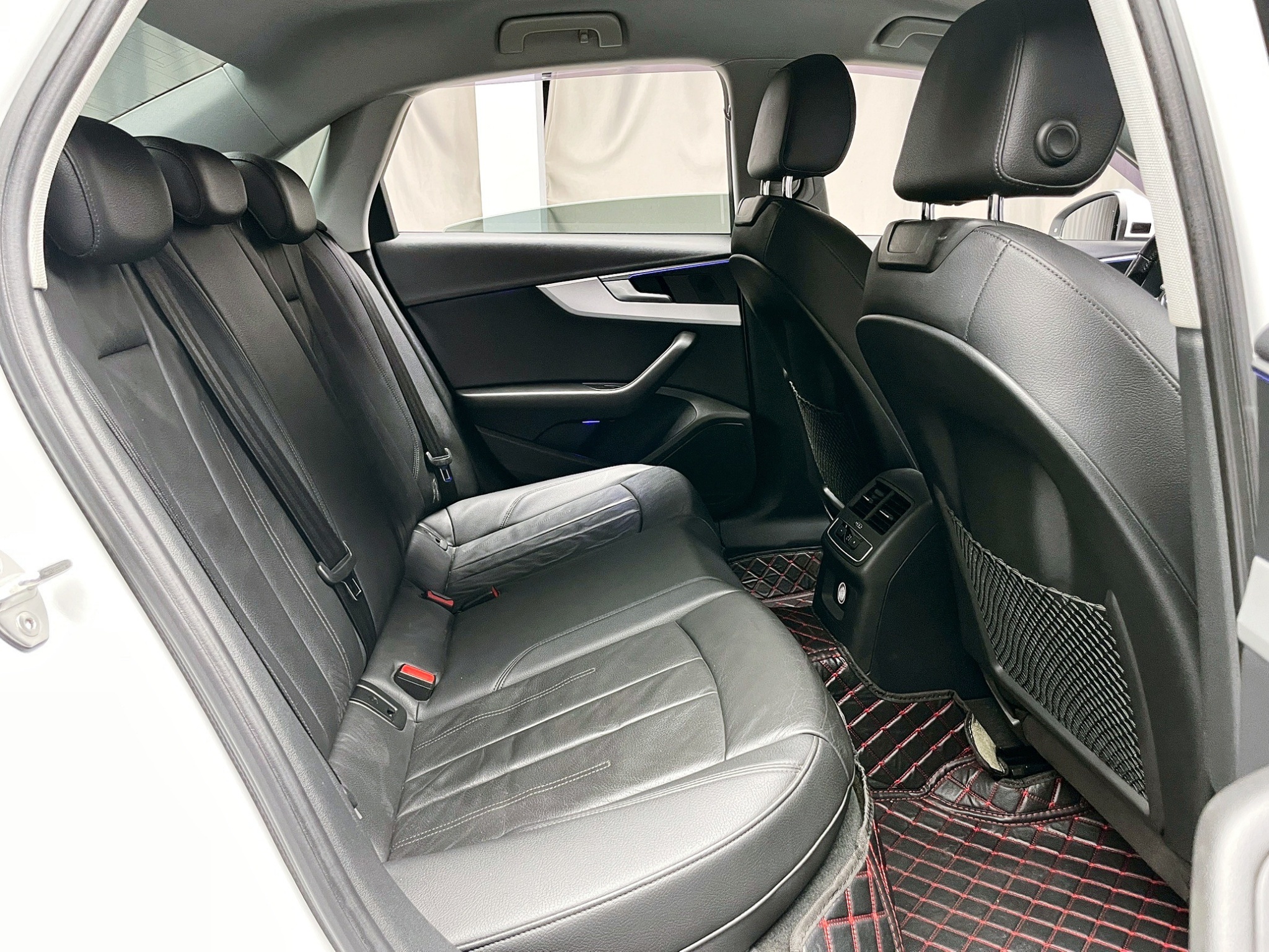 可回原廠 2018 Audi A4 Sedan 40TFSI Premium Plus『小李經理』元禾國際車業/特價中/一鍵就到  第12張相片