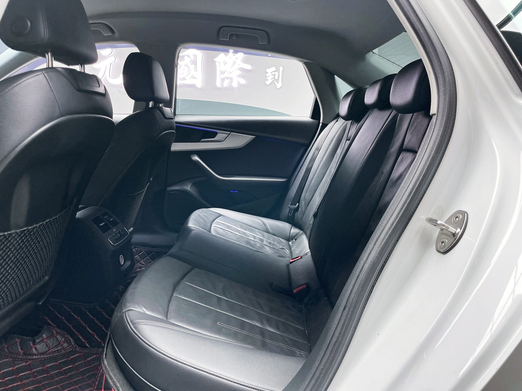 可回原廠 2018 Audi A4 Sedan 40TFSI Premium Plus『小李經理』元禾國際車業/特價中/一鍵就到  第13張相片