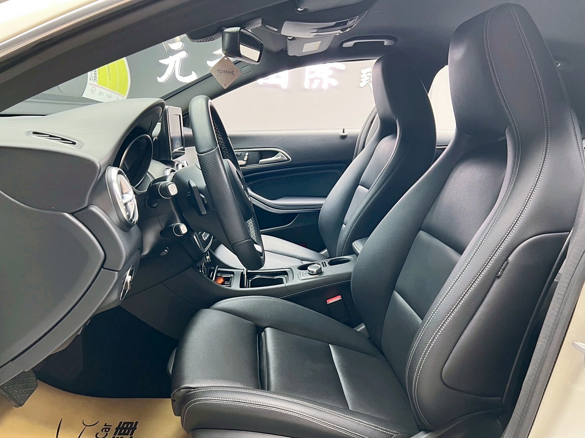 可回原廠 2017 Benz CLA200 C117型『小李經理』元禾國際車業/特價中/一鍵就到  第7張相片