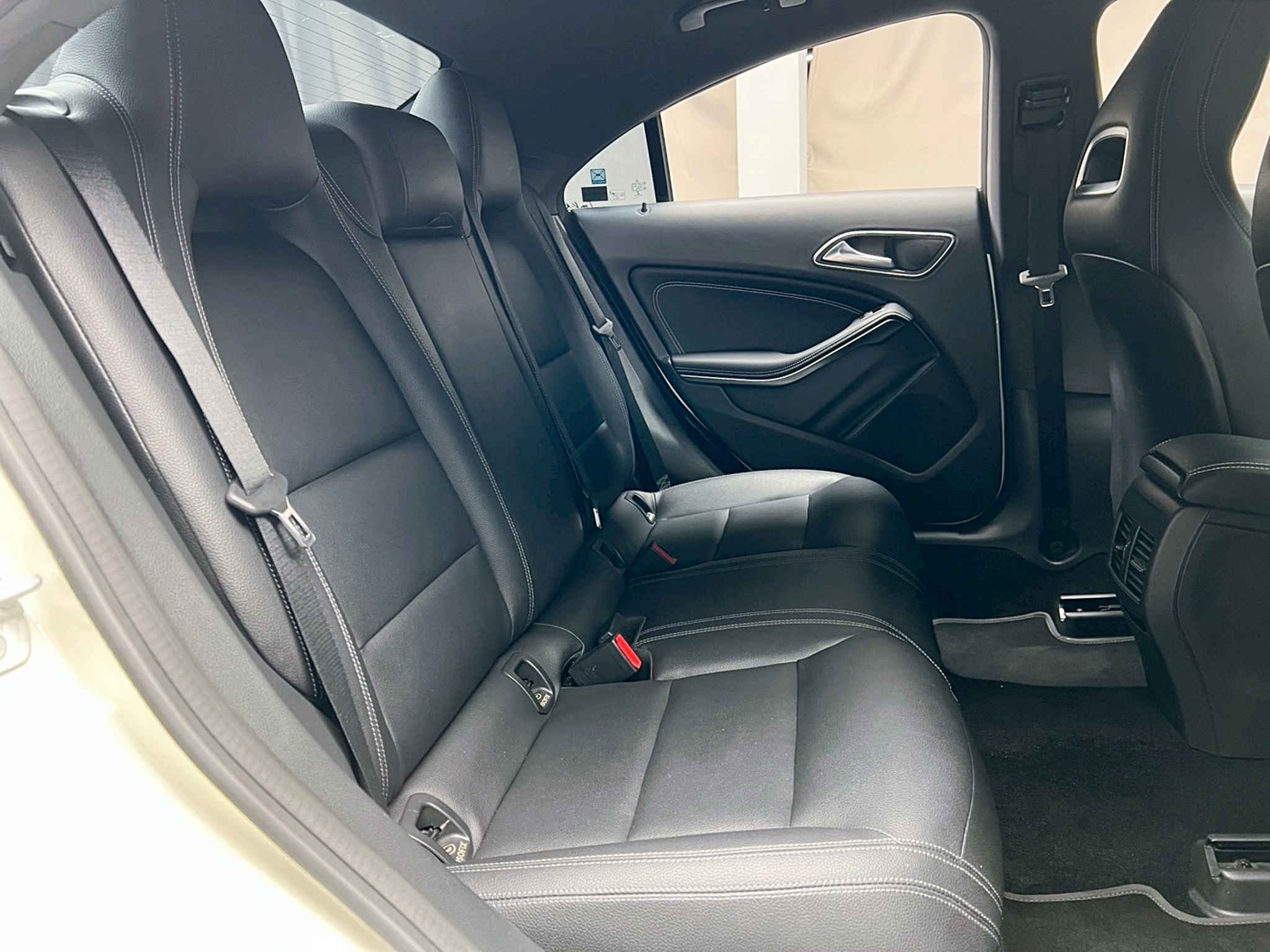 可回原廠 2017 Benz CLA200 C117型『小李經理』元禾國際車業/特價中/一鍵就到  第9張相片