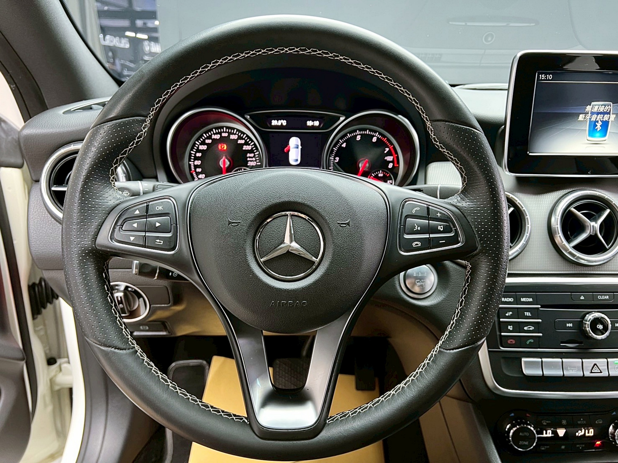 可回原廠 2017 Benz CLA200 C117型『小李經理』元禾國際車業/特價中/一鍵就到  第13張相片