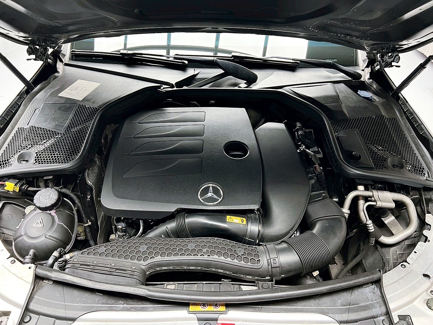 可回原廠 2018/19 Benz C300 Estate 進化版 S205型『小李經理』元禾國際車業/特價中/一鍵就到  第15張相片