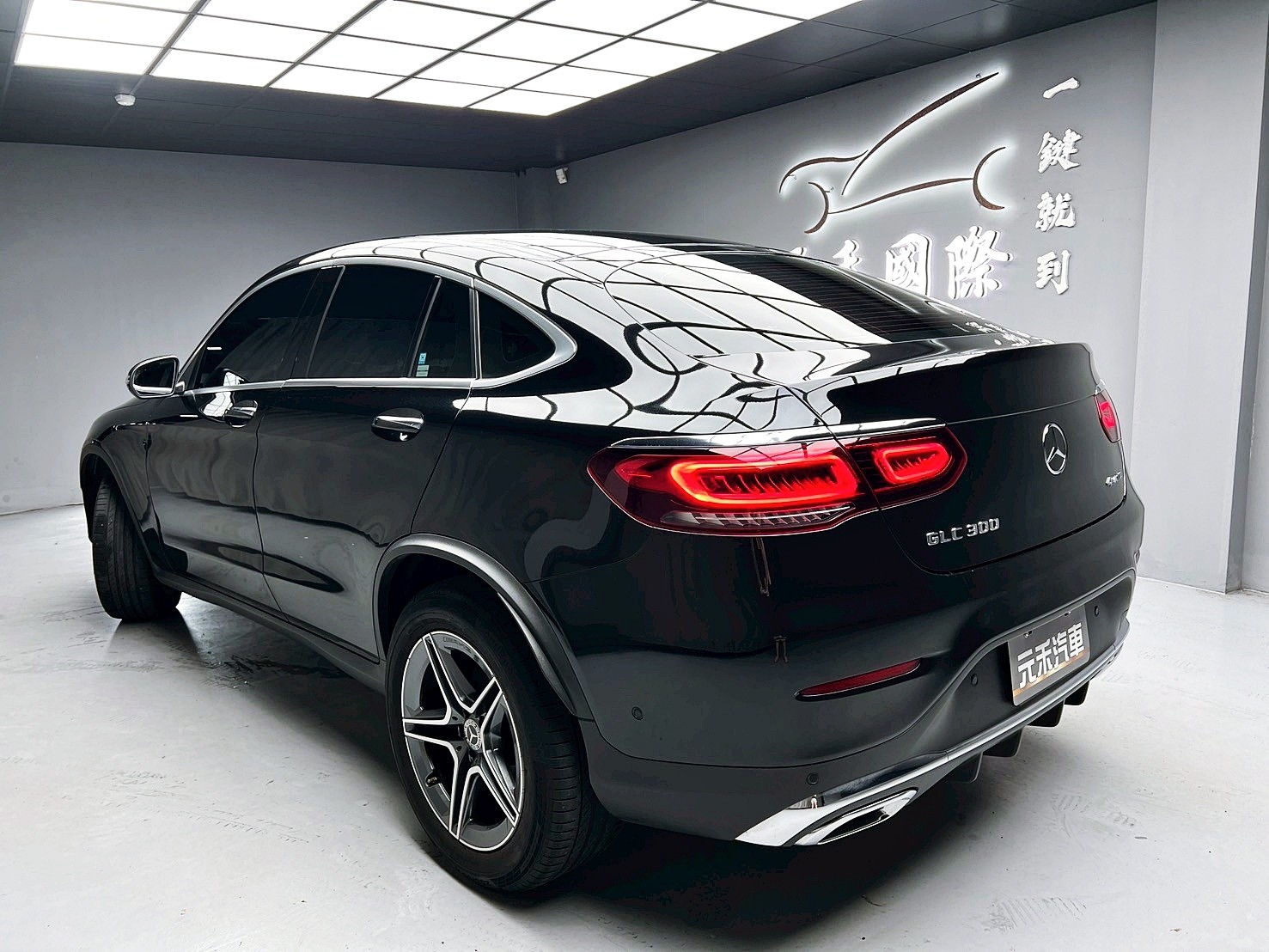 可回原廠 2020 Benz GLC300 Coupe 4MATIC C253型『小李經理』元禾國際車業/特價中/一鍵就到  第3張相片