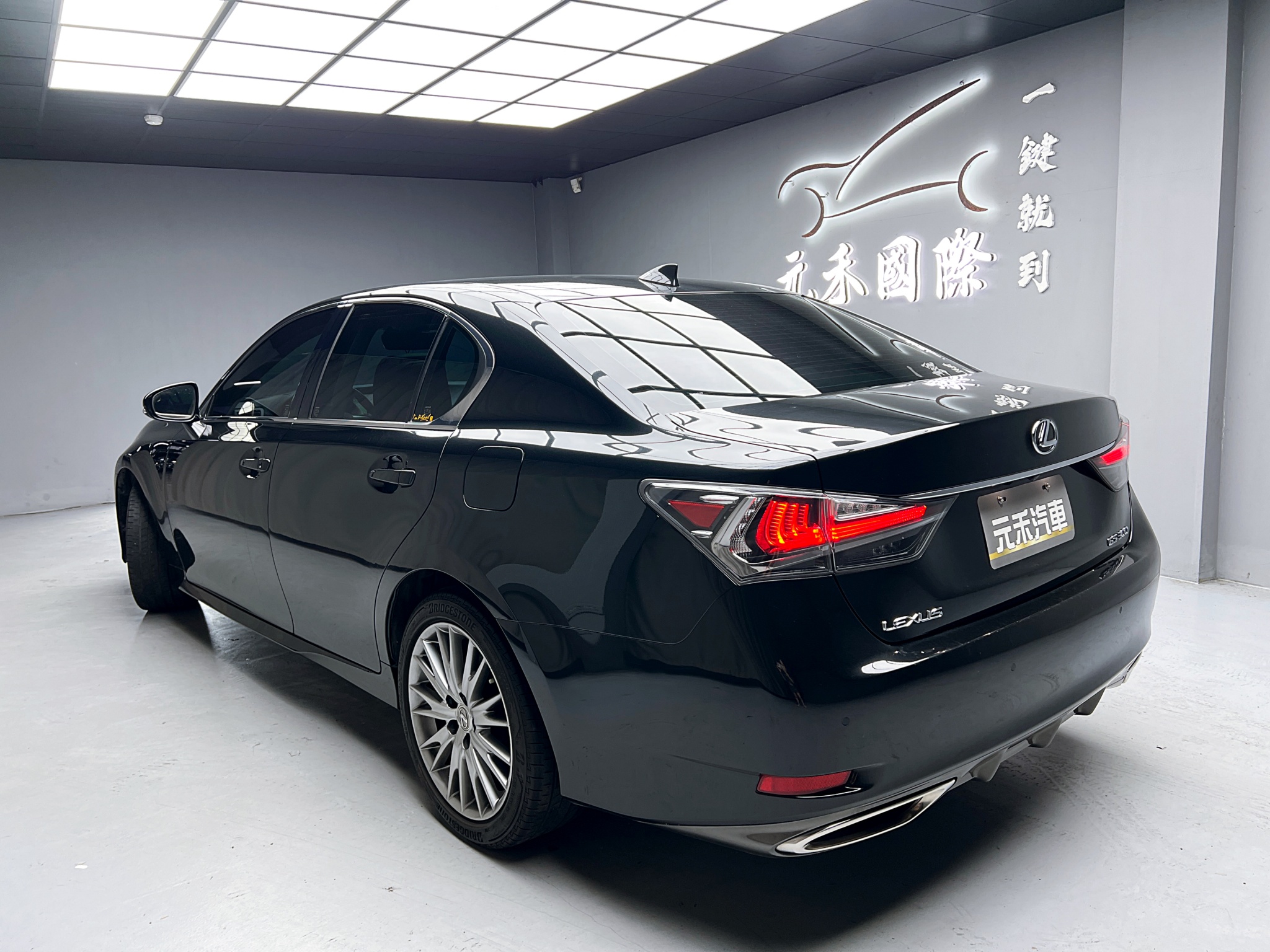 可回原廠 2018 Lexus GS300 頂級版『小李經理』元禾國際車業/特價中/一鍵就到  第3張相片