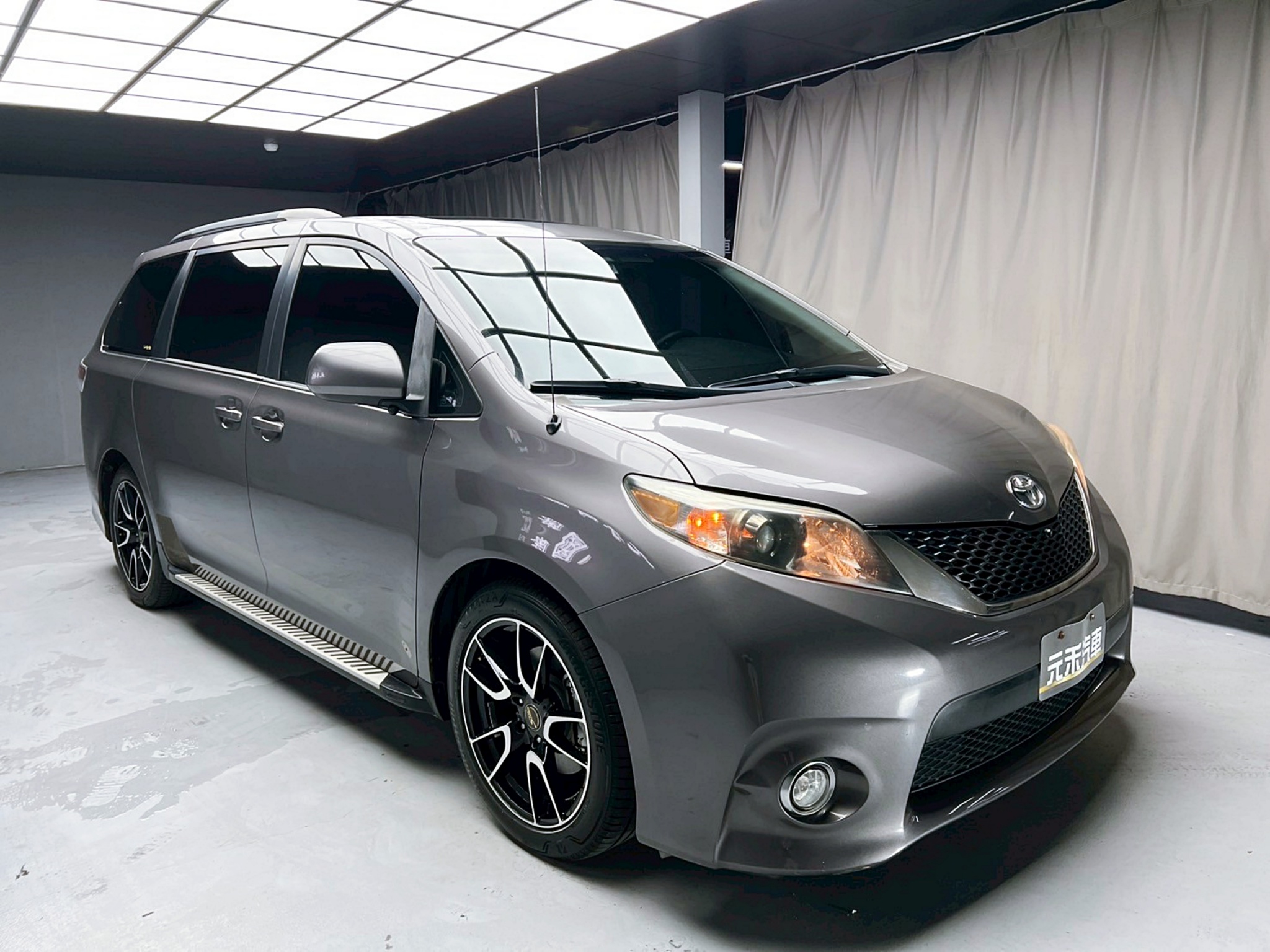 可回原廠 2011 Toyota Sienna SE『小李經理』元禾國際車業/特價中/一鍵就到  第17張相片