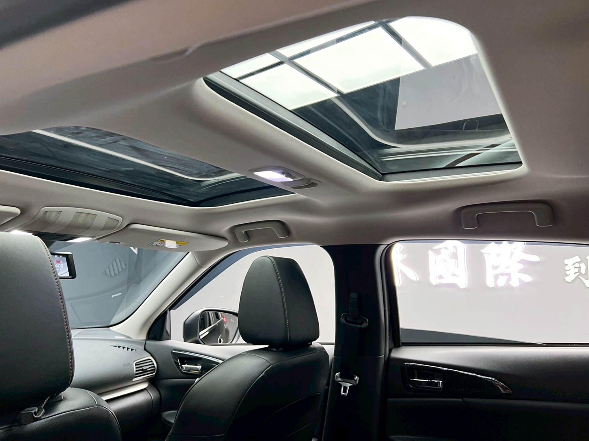 可回原廠 2018 Mitsubishi Eclipse Cross S-AWC 旗艦型『小李經理』元禾國際車業/特價中/一鍵就到  第12張相片