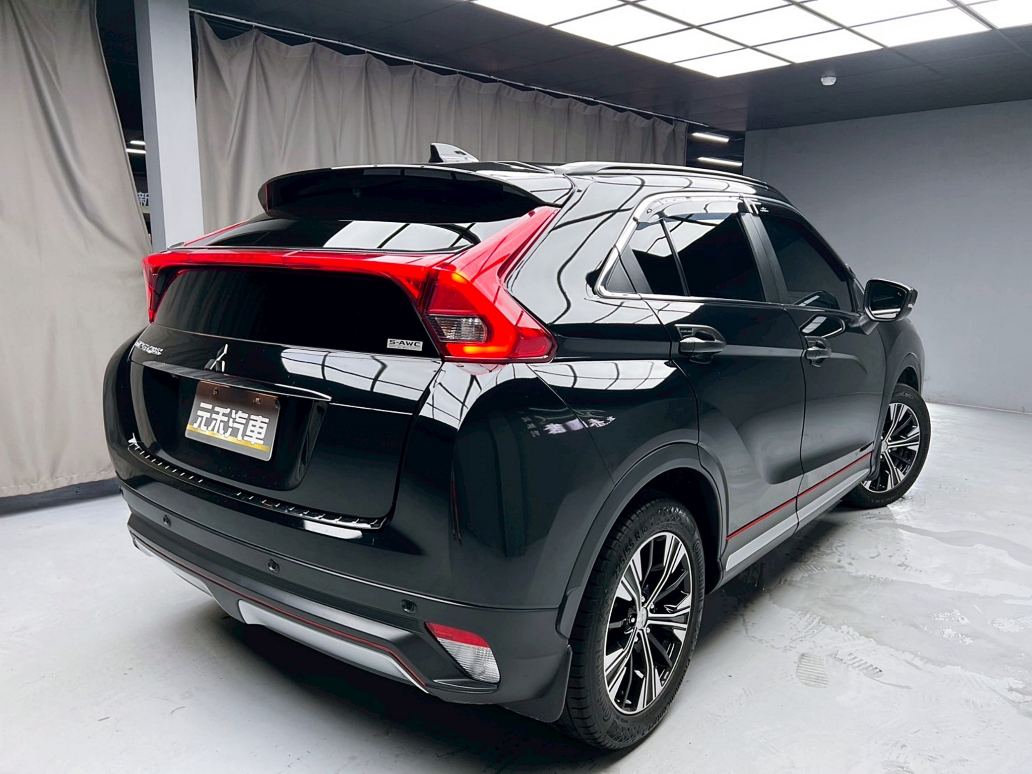 可回原廠 2018 Mitsubishi Eclipse Cross S-AWC 旗艦型『小李經理』元禾國際車業/特價中/一鍵就到  第17張相片