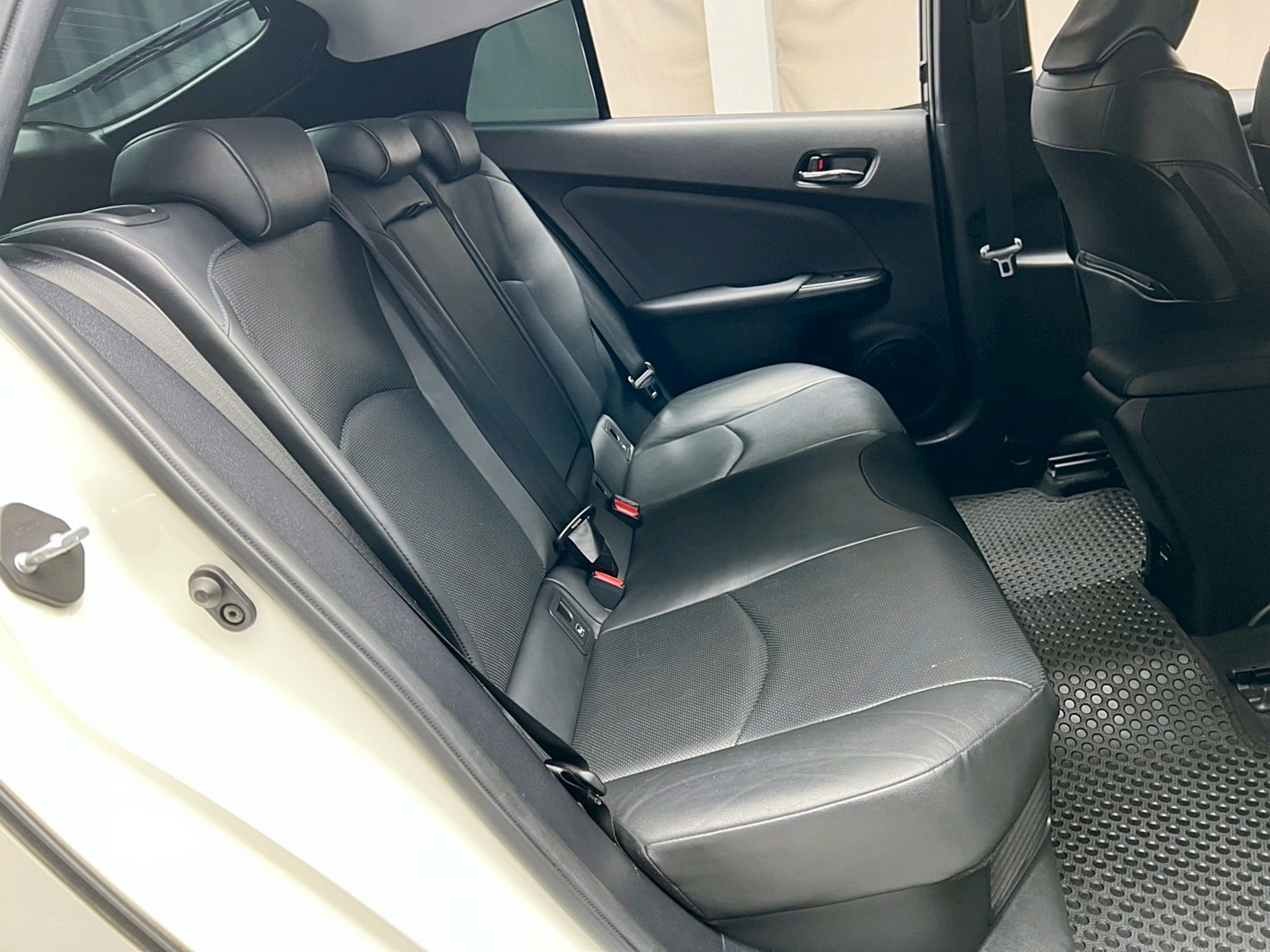 可回原廠 2019/20 Toyota Prius Hybrid『小李經理』元禾國際車業/特價中/一鍵就到  第12張相片