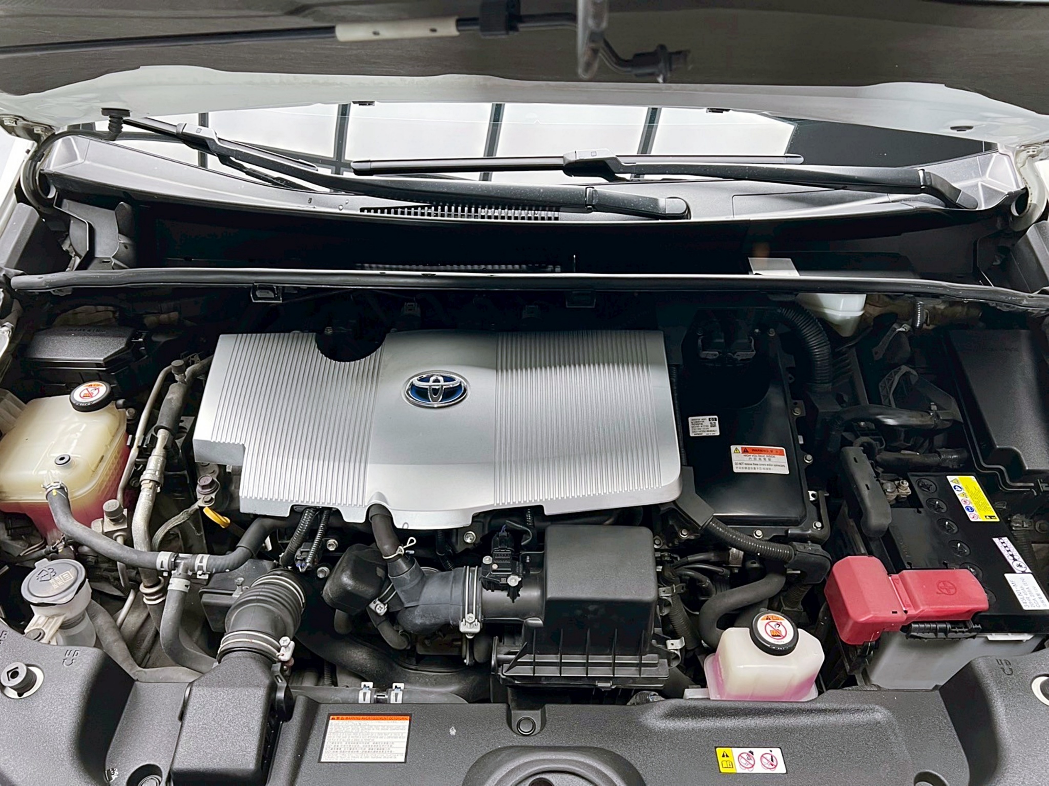 可回原廠 2019/20 Toyota Prius Hybrid『小李經理』元禾國際車業/特價中/一鍵就到  第16張相片