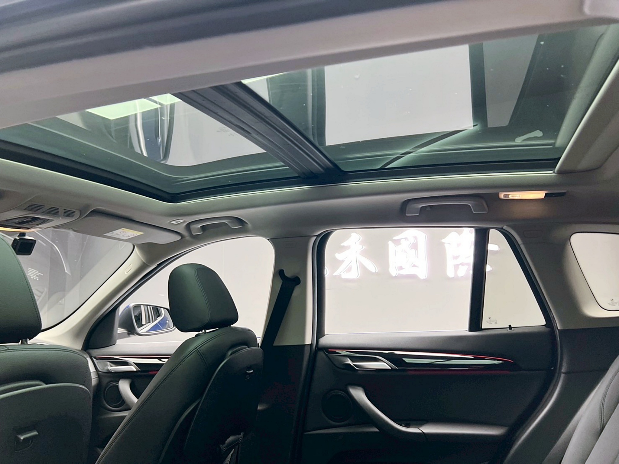 可回原廠 2021 BMW X1 sDrive18i Deluxe Edition 豪華版 F48型『小李經理』元禾國際車業/特價中/一鍵就到  第12張相片