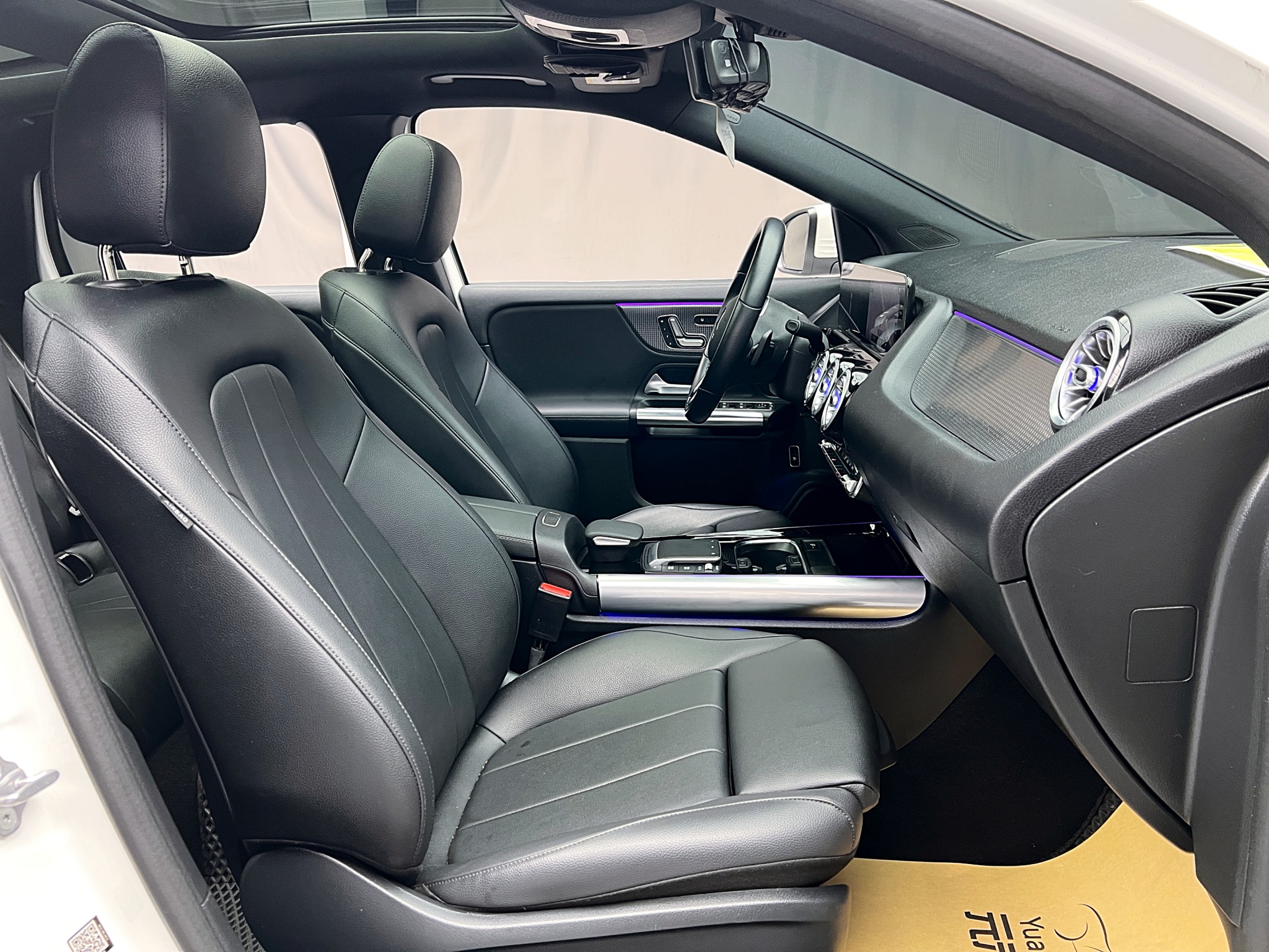 可回原廠 2021 Benz GLA250 H247型『小李經理』元禾國際車業/特價中/一鍵就到  第9張相片