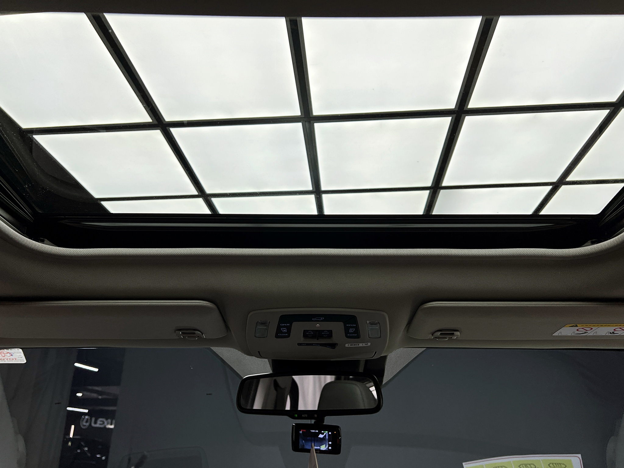 可回原廠 2021 Toyota Sienna Hybrid 七人座鉑金版『小李經理』元禾國際車業/特價中/一鍵就到  第9張相片