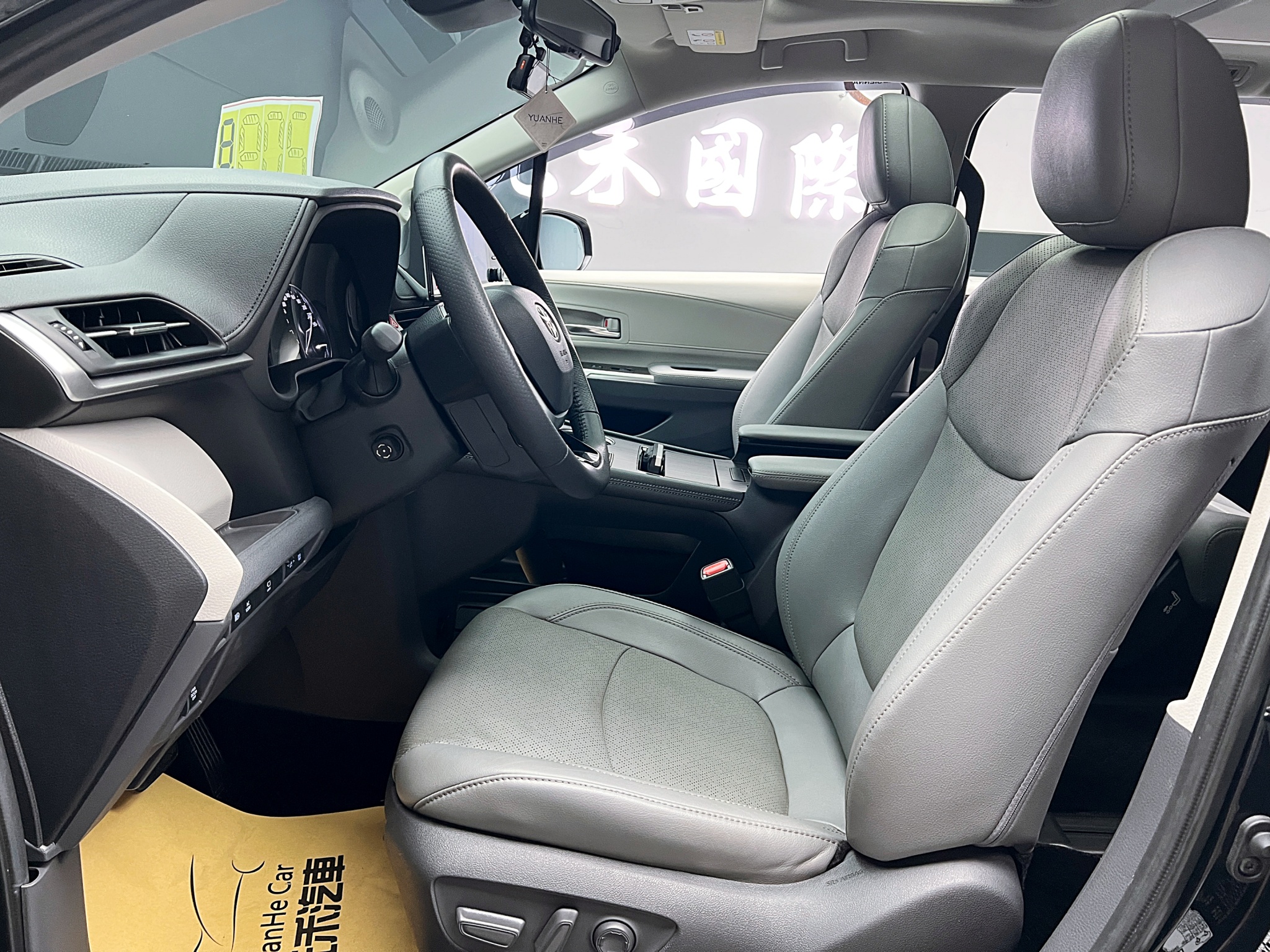 可回原廠 2021 Toyota Sienna Hybrid 七人座鉑金版『小李經理』元禾國際車業/特價中/一鍵就到  第15張相片