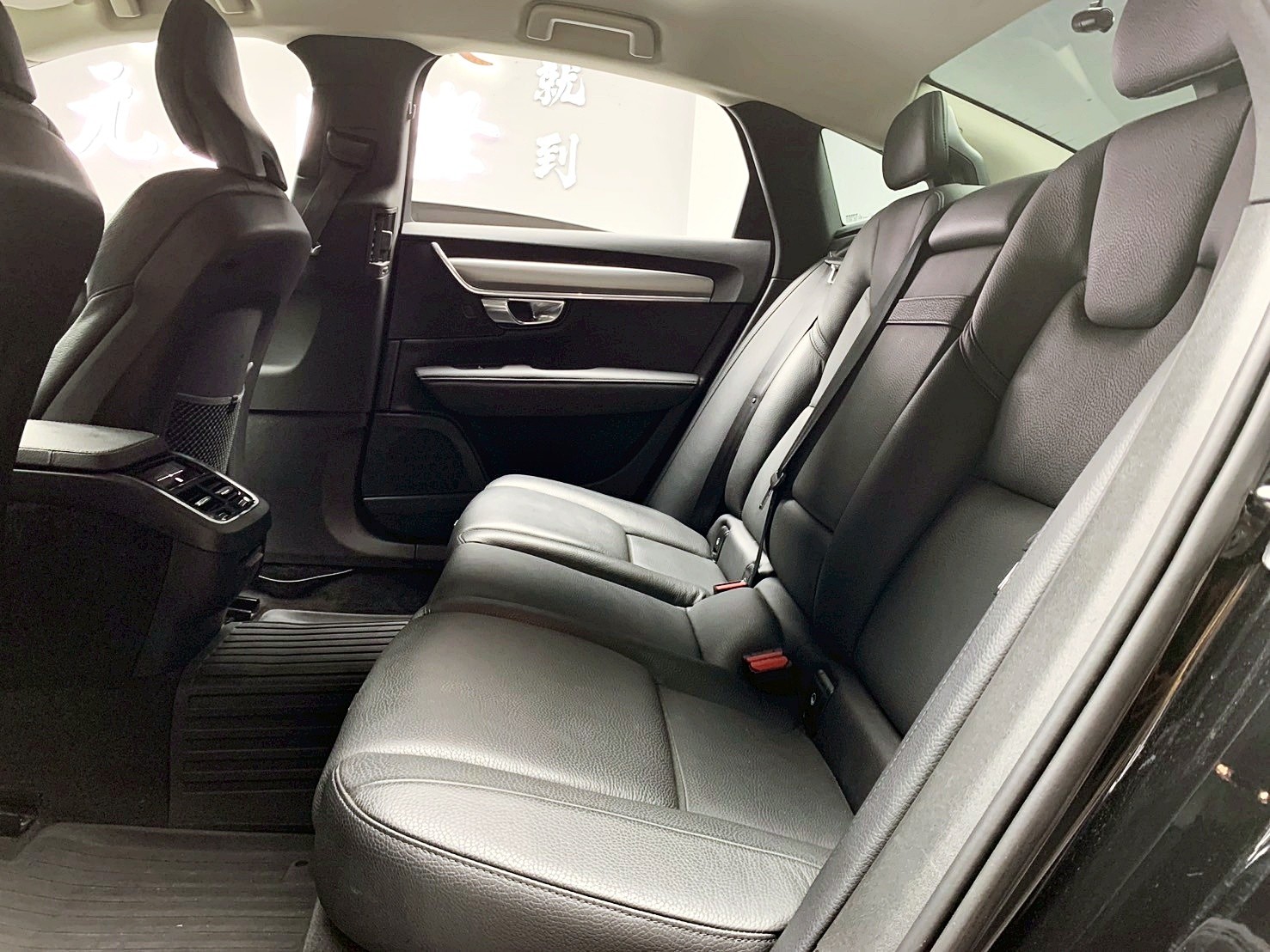 可回原廠 2019 Volvo S90 T4 Momentum『小李經理』元禾國際車業/特價中/一鍵就到  第12張相片