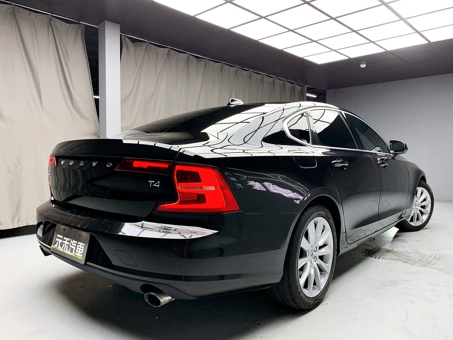 可回原廠 2019 Volvo S90 T4 Momentum『小李經理』元禾國際車業/特價中/一鍵就到  第18張相片