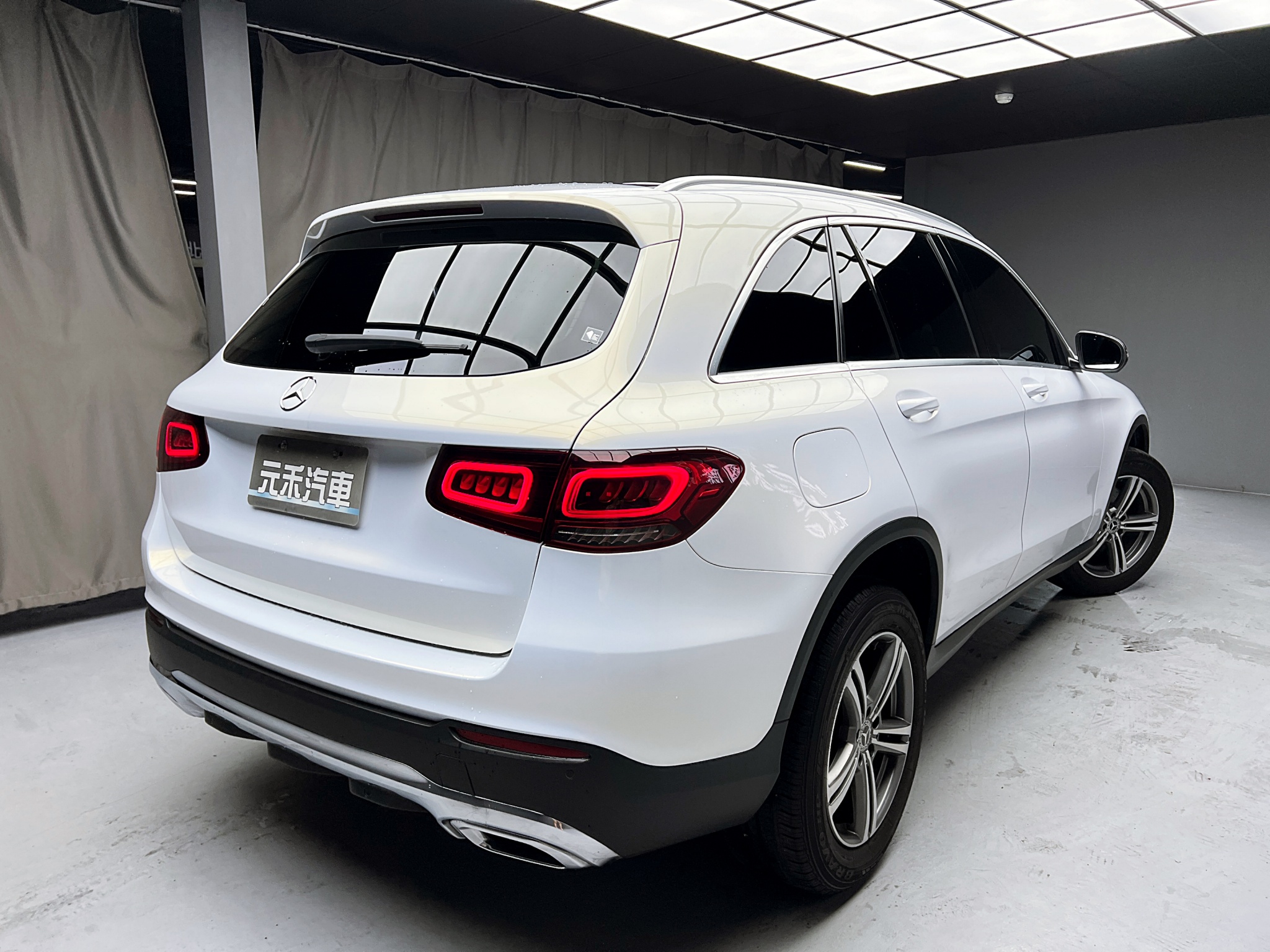 可回原廠 2019 Benz GLC300 X253型『小李經理』元禾國際車業/特價中/一鍵就到  第16張相片
