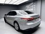 可回原廠 2020 Toyota Camry 豪華版『小李經理』元禾國際車業/特價中/一鍵就到  第3張縮圖