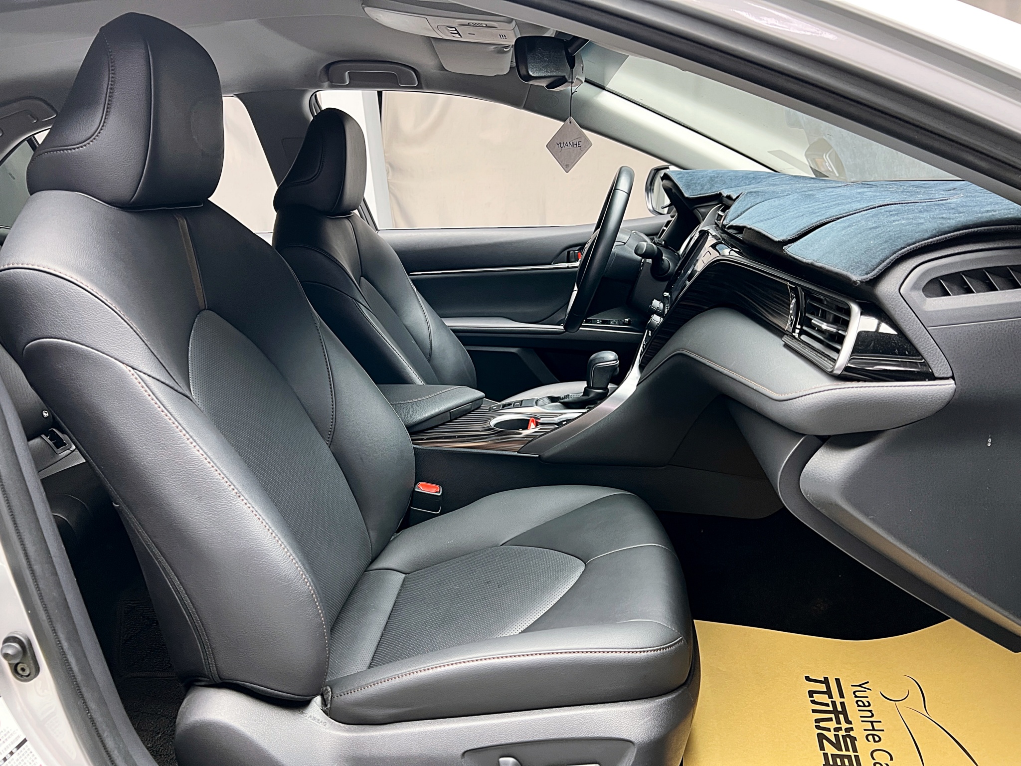 可回原廠 2020 Toyota Camry 豪華版『小李經理』元禾國際車業/特價中/一鍵就到  第10張相片