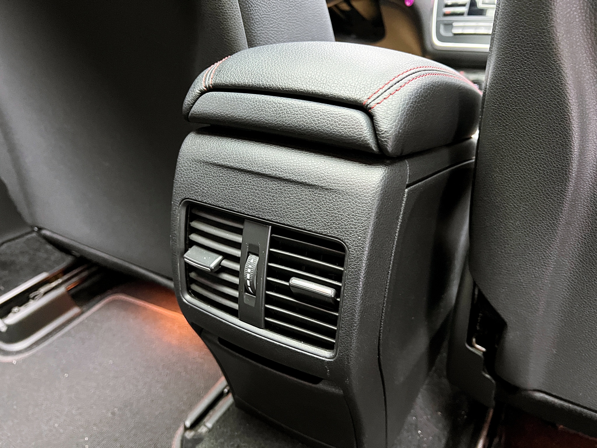 可回原廠 2013/14 Benz CLA250 C117型『小李經理』元禾國際車業/特價中/一鍵就到  第10張相片