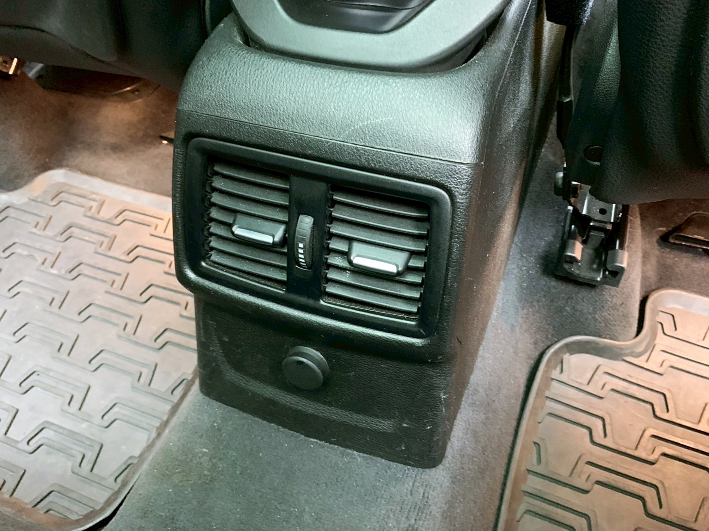 可回原廠 2015/16 BMW X1 sDrive20i F48型『小李經理』元禾國際車業/特價中/一鍵就到  第15張相片