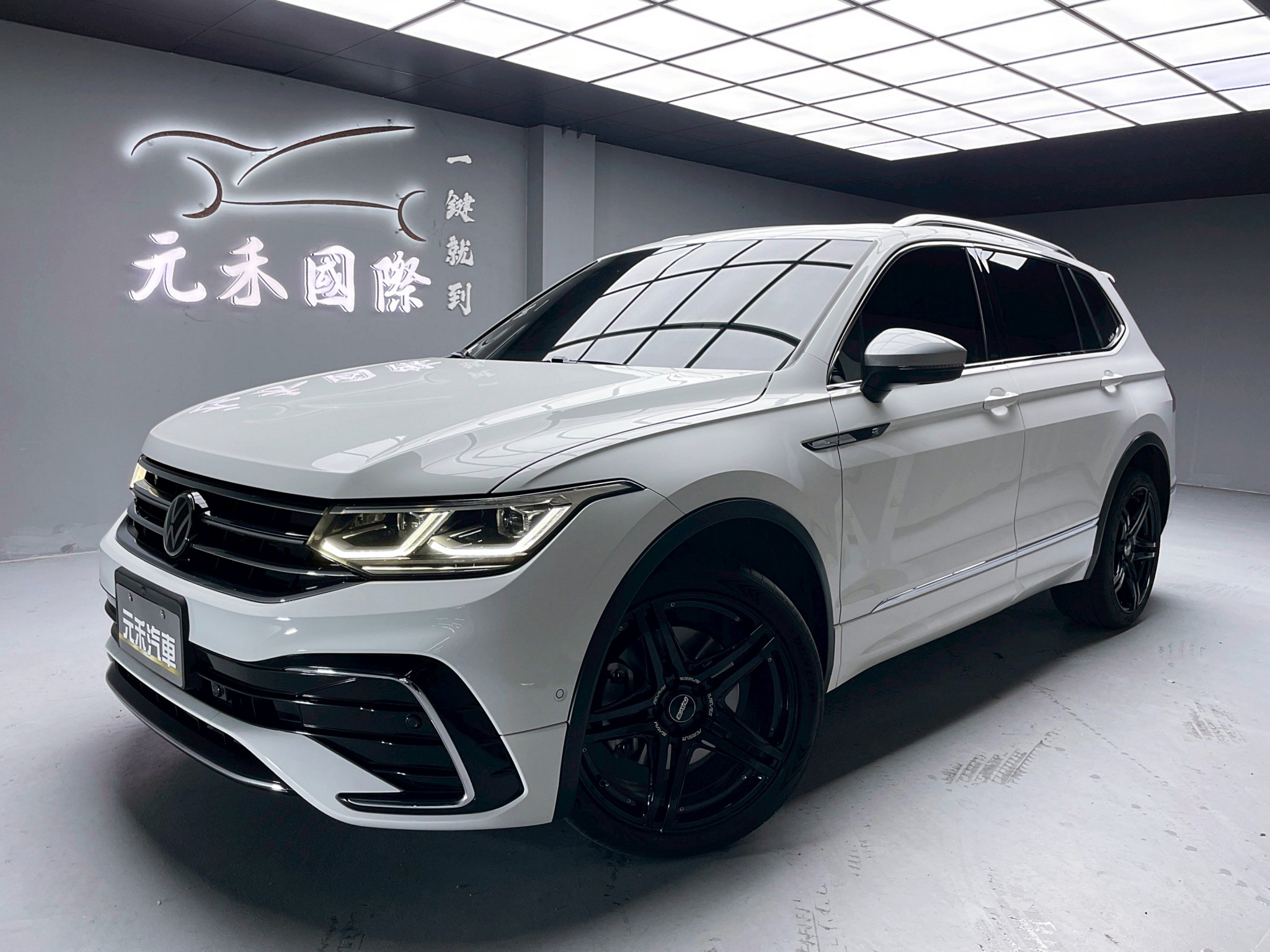 可回原廠 2021/22 福斯 Tiguan Allspace 380TSI R-Line Performance 七人座『小李經理』元禾國際車業/特價中/一鍵就到  第1張相片
