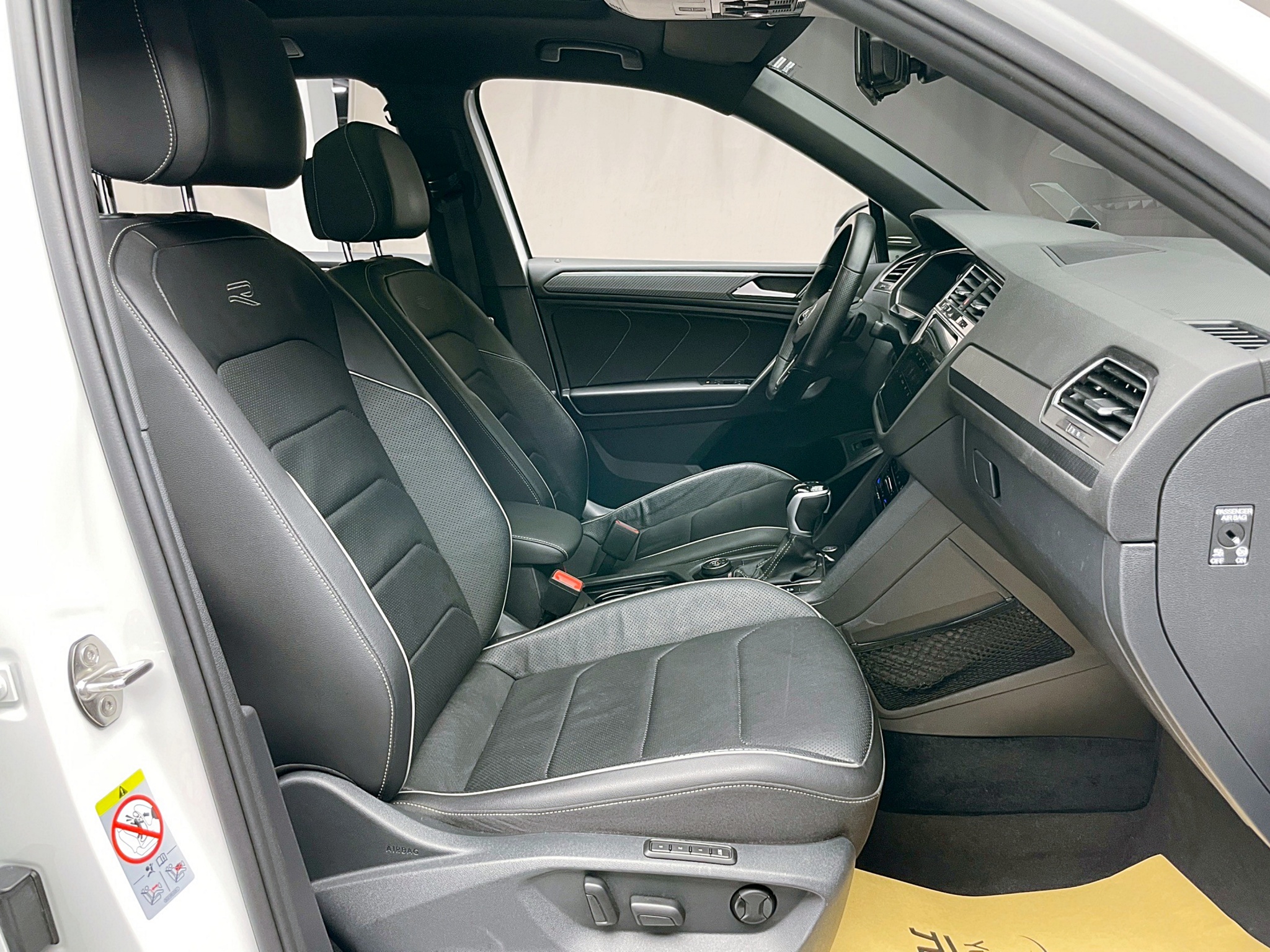 可回原廠 2021/22 福斯 Tiguan Allspace 380TSI R-Line Performance 七人座『小李經理』元禾國際車業/特價中/一鍵就到  第14張相片
