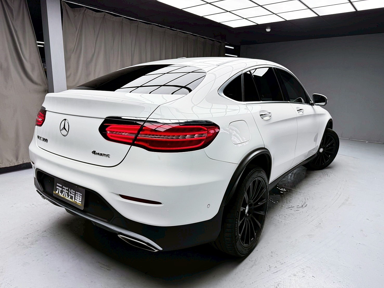可回原廠 2016/17 Benz GLC300 Coupe AMG 4MATIC C253型『小李經理』元禾國際車業/特價中/一鍵就到  第17張相片