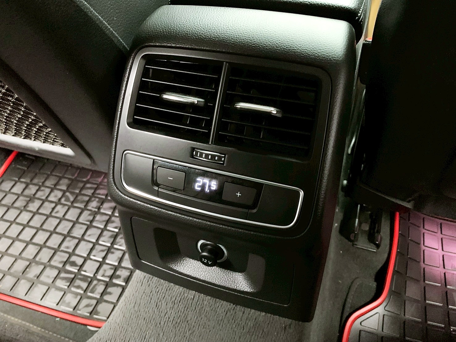 可回原廠 2016/17 Audi A4 Avant 30TFSI Luxury『小李經理』元禾國際車業/特價中/一鍵就到  第14張相片