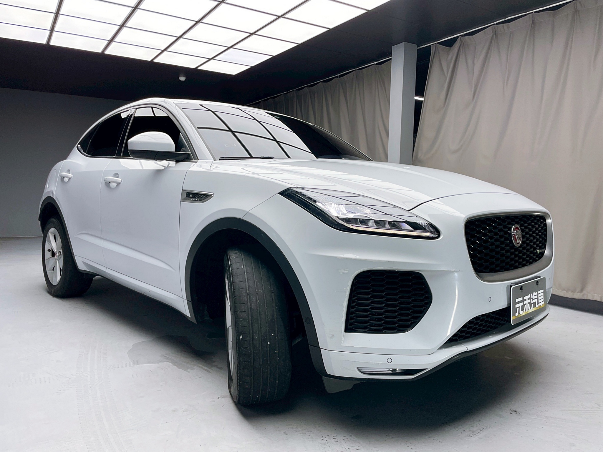 可回原廠 2018 Jaguar E-Pace P250 R-Dynamic『小李經理』元禾國際車業/特價中/一鍵就到  第18張相片