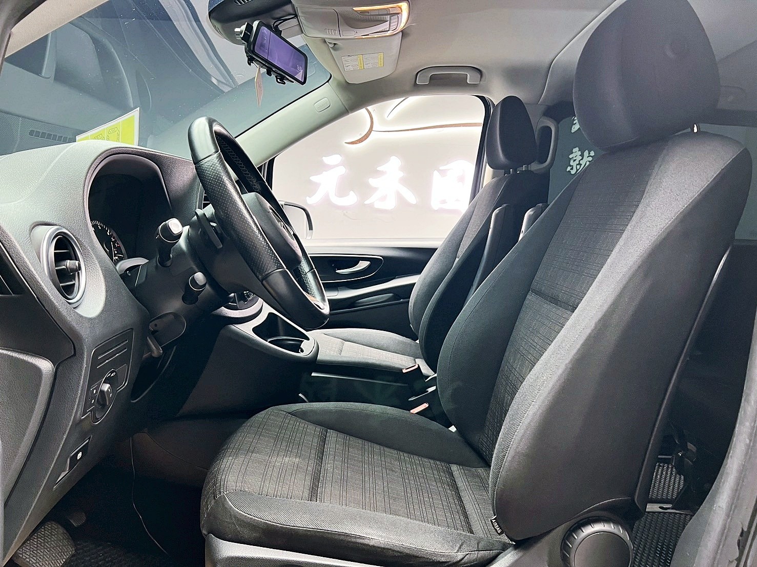 可回原廠 2017 Infiniti Q30 S Sport『小李經理』元禾國際車業/特價中/一鍵就到  第15張相片
