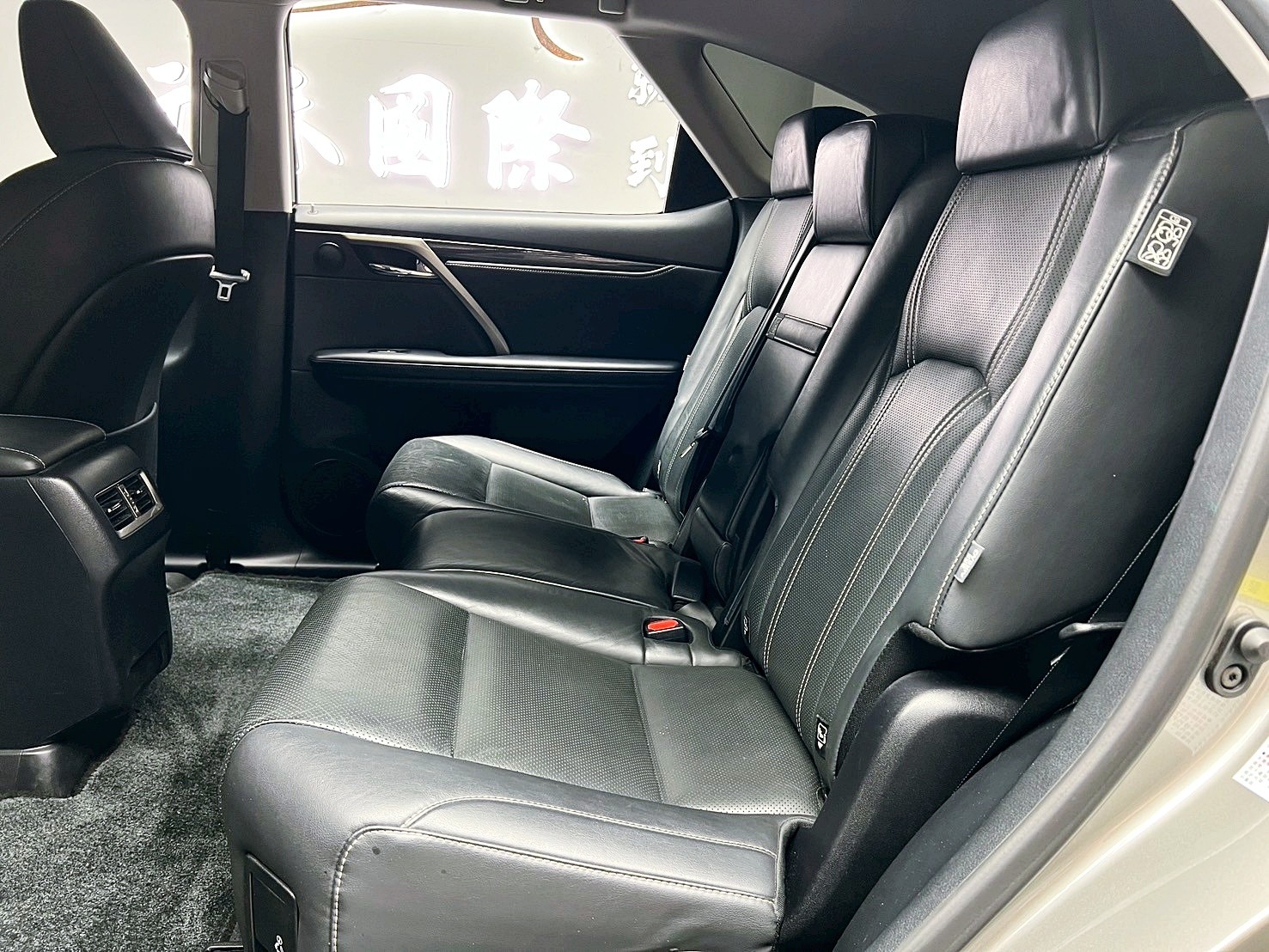 可回原廠 2017/18 Lexus RX350L 七人座豪華版『小李經理』元禾國際車業/特價中/一鍵就到  第4張相片