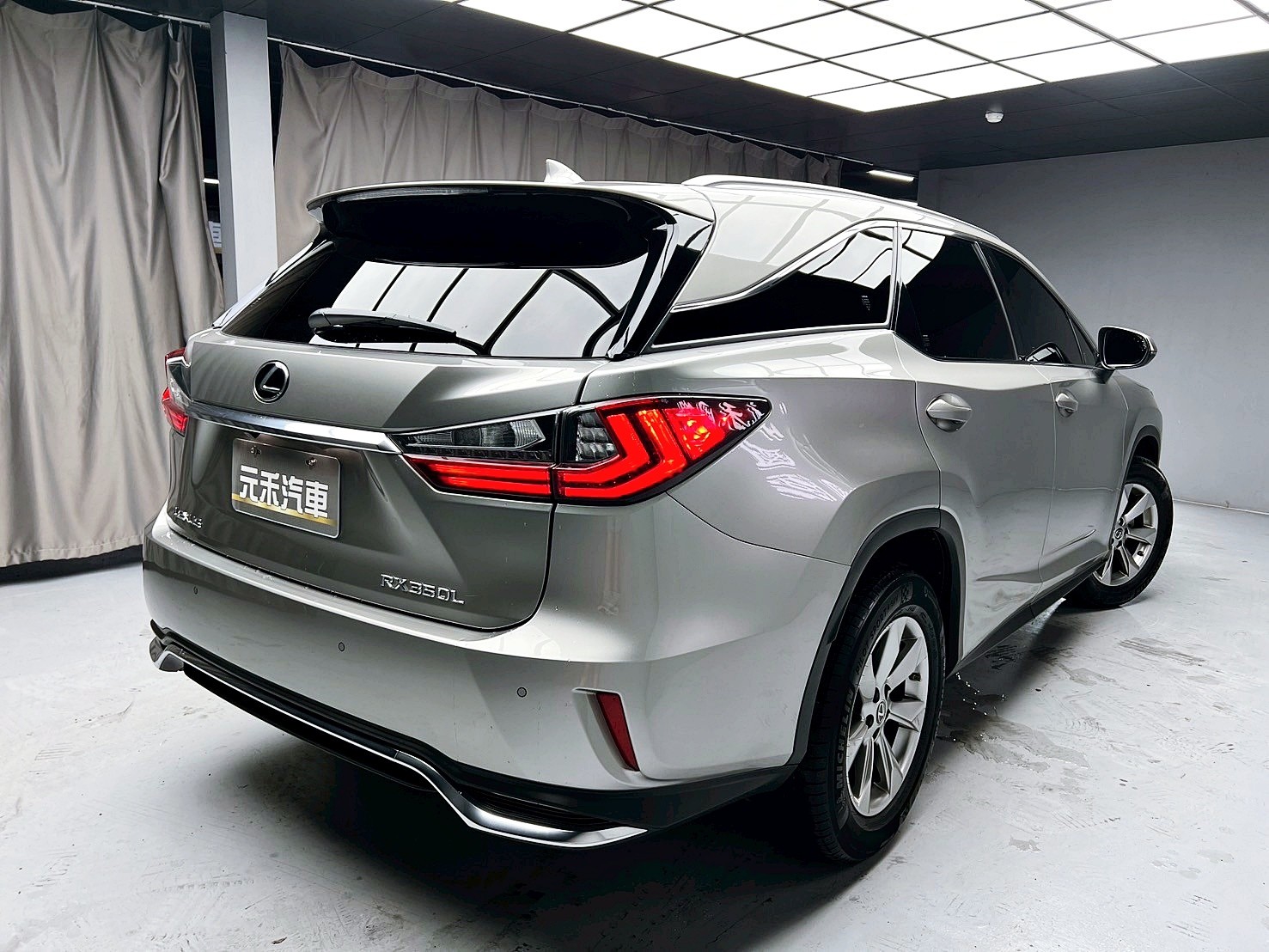 可回原廠 2017/18 Lexus RX350L 七人座豪華版『小李經理』元禾國際車業/特價中/一鍵就到  第19張相片