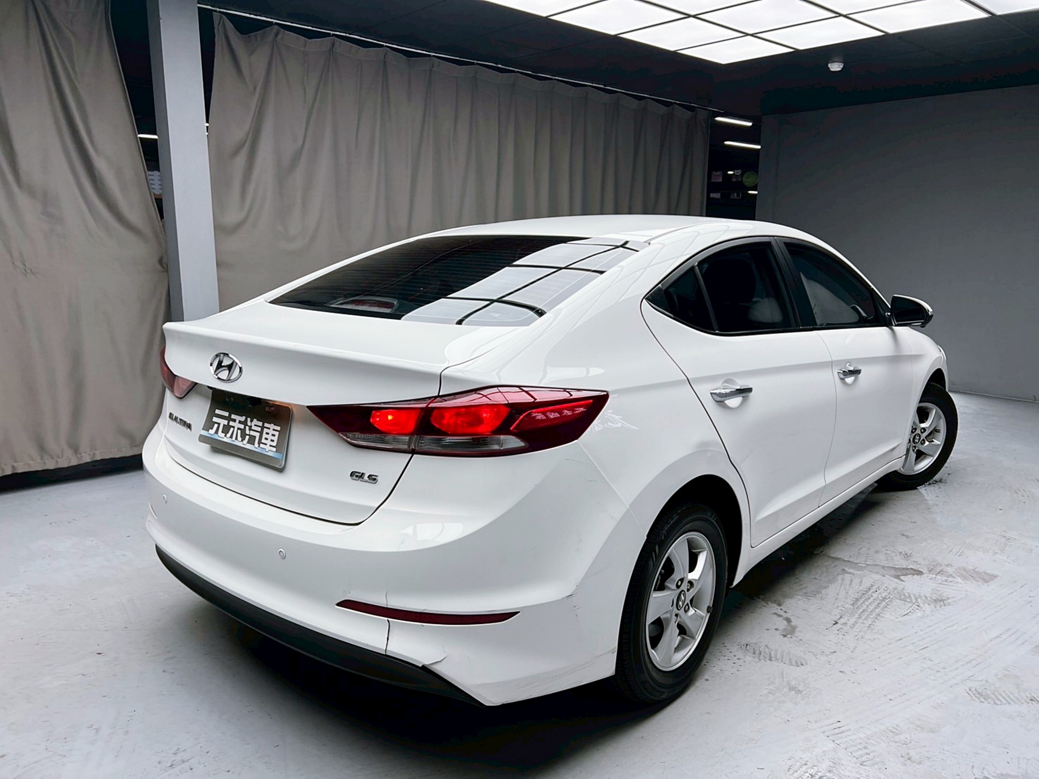 可回原廠 2019 Hyundai Elantra 悍動型『小李經理』元禾國際車業/特價中/一鍵就到  第16張相片